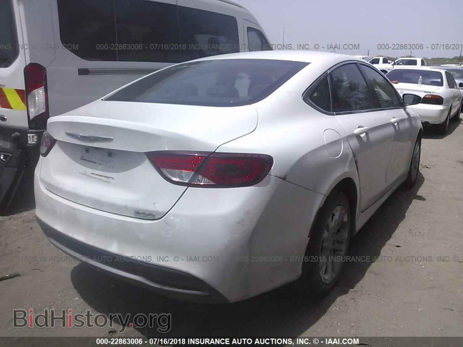 2016 Chrysler 200 - VIN: 1C3CCCAB0GN113342 - Photo 4