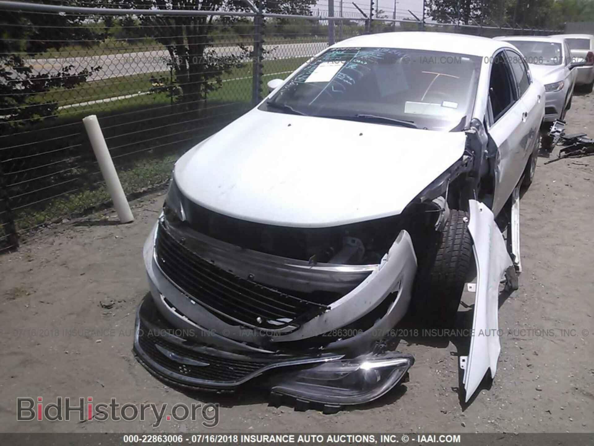 2016 Chrysler 200 - VIN: 1C3CCCAB0GN113342 - Photo 6