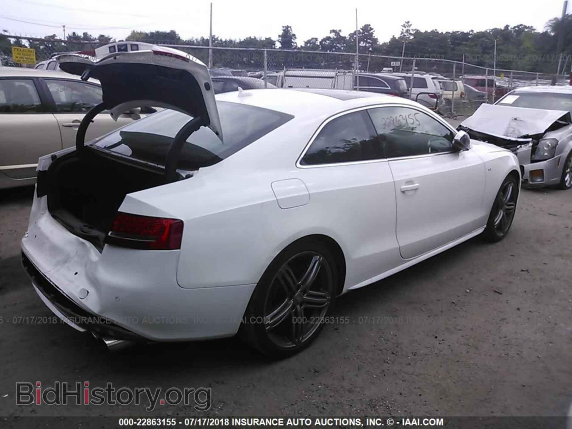 2012 Audi S5 - VIN: WAUCVAFR7CA001202 - Photo 4