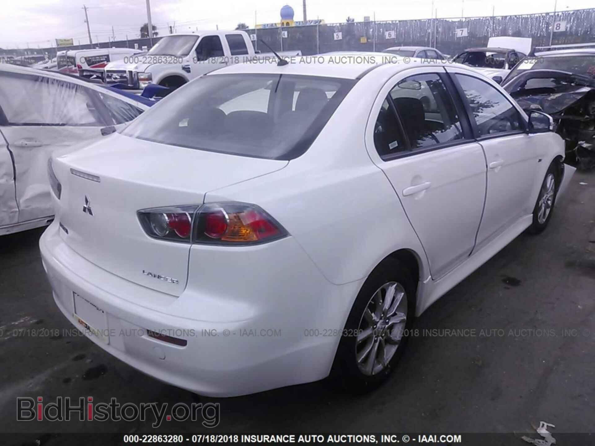 2016 Mitsubishi Lancer - VIN: JA32U2FU2GU005382 - Фото 4