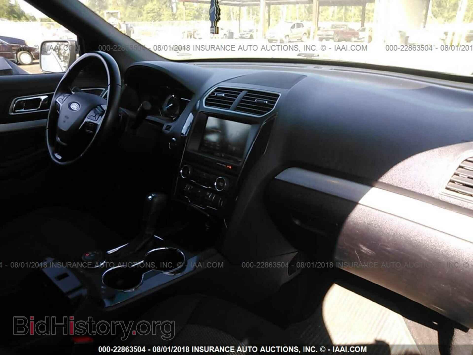 2016 Ford Explorer - VIN: 1FM5K8D82GGD29990 - Photo 5