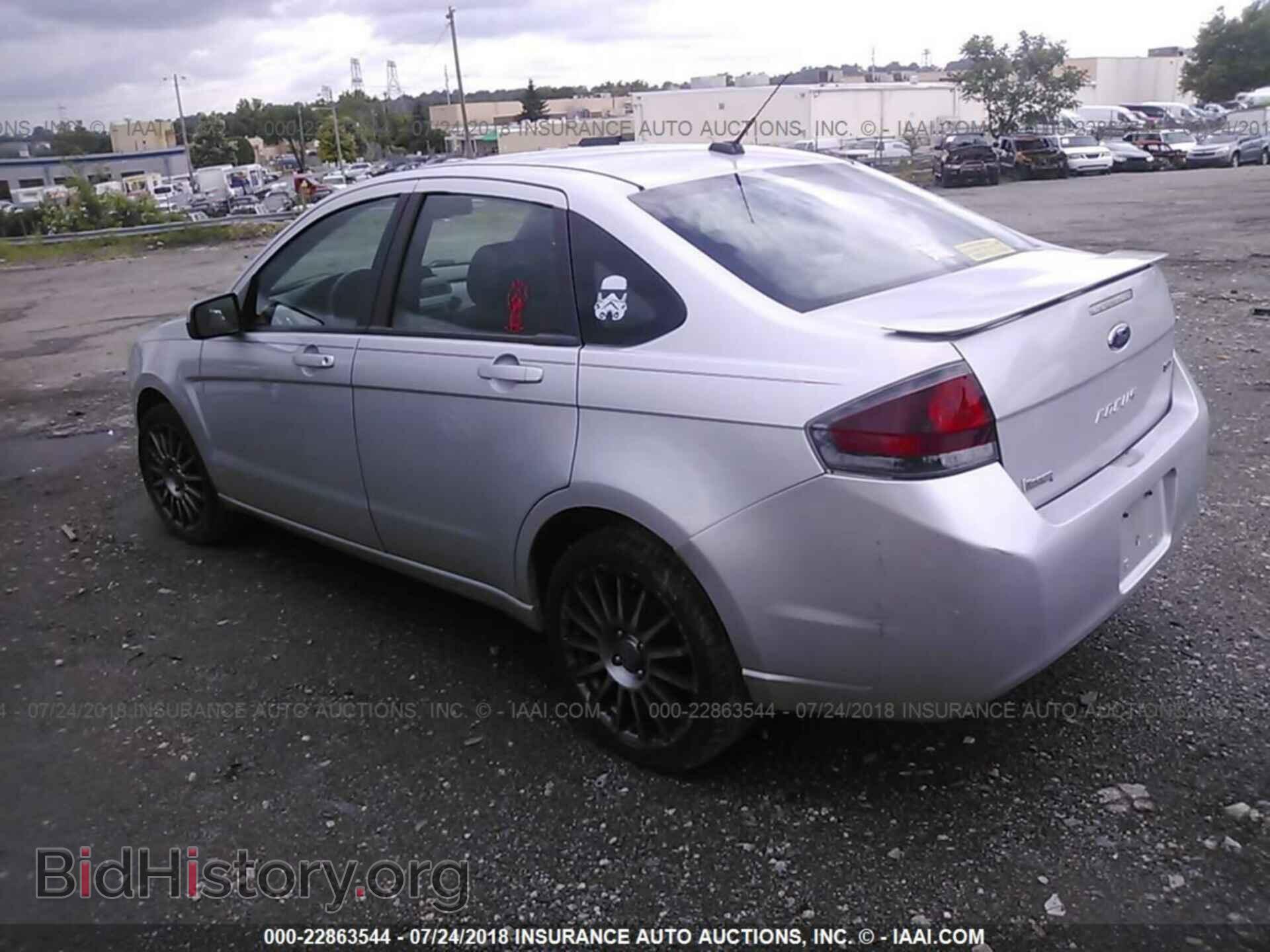 2011 Ford Focus - VIN: 1FAHP3GN4BW124070 - Фото 3