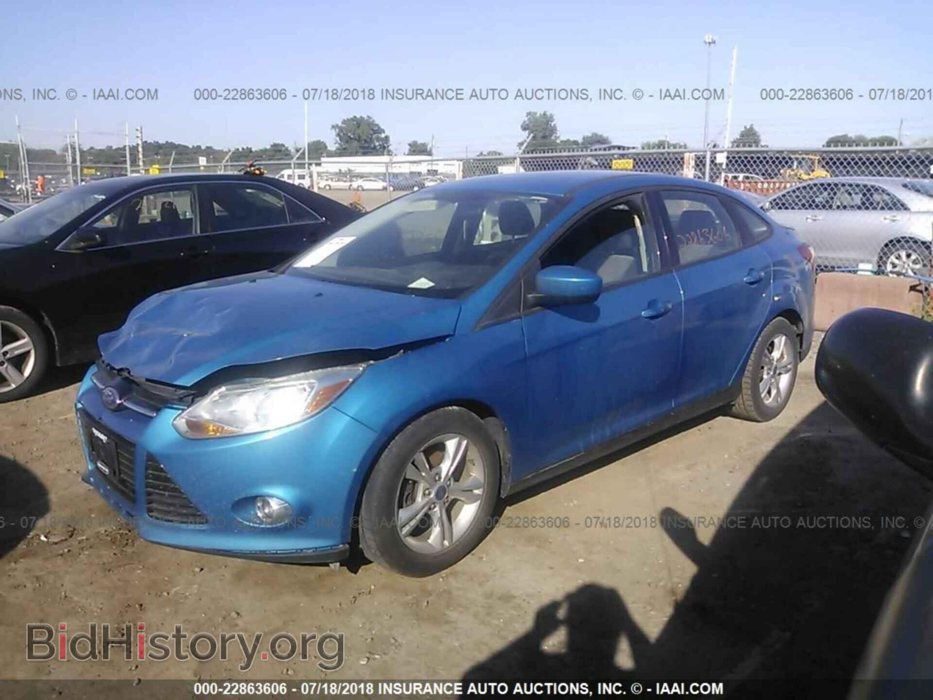 2012 Ford Focus - VIN: 1FAHP3F25CL152762 - Photo 2