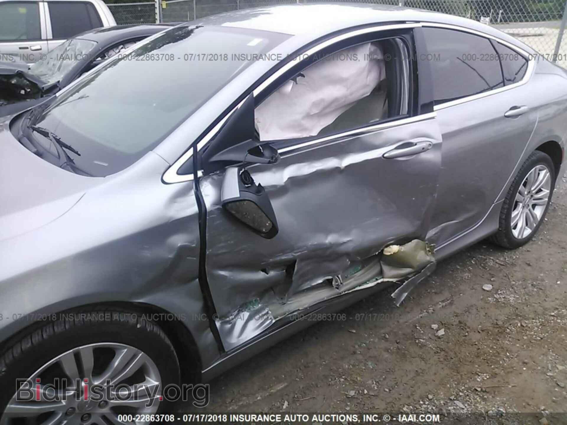 2016 Chrysler 200 - VIN: 1C3CCCAB2GN135228 - Photo 6
