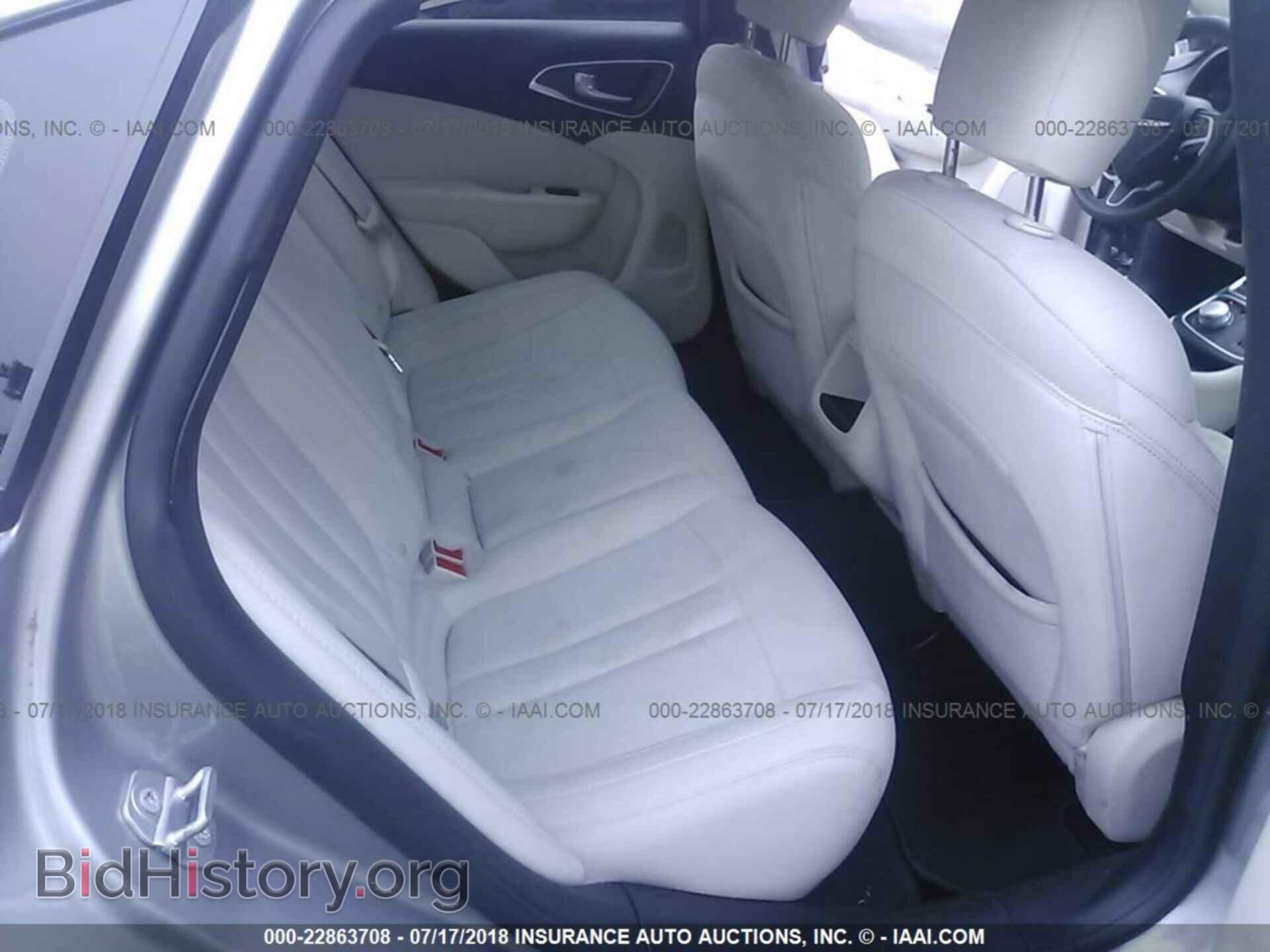 2016 Chrysler 200 - VIN: 1C3CCCAB2GN135228 - Photo 8
