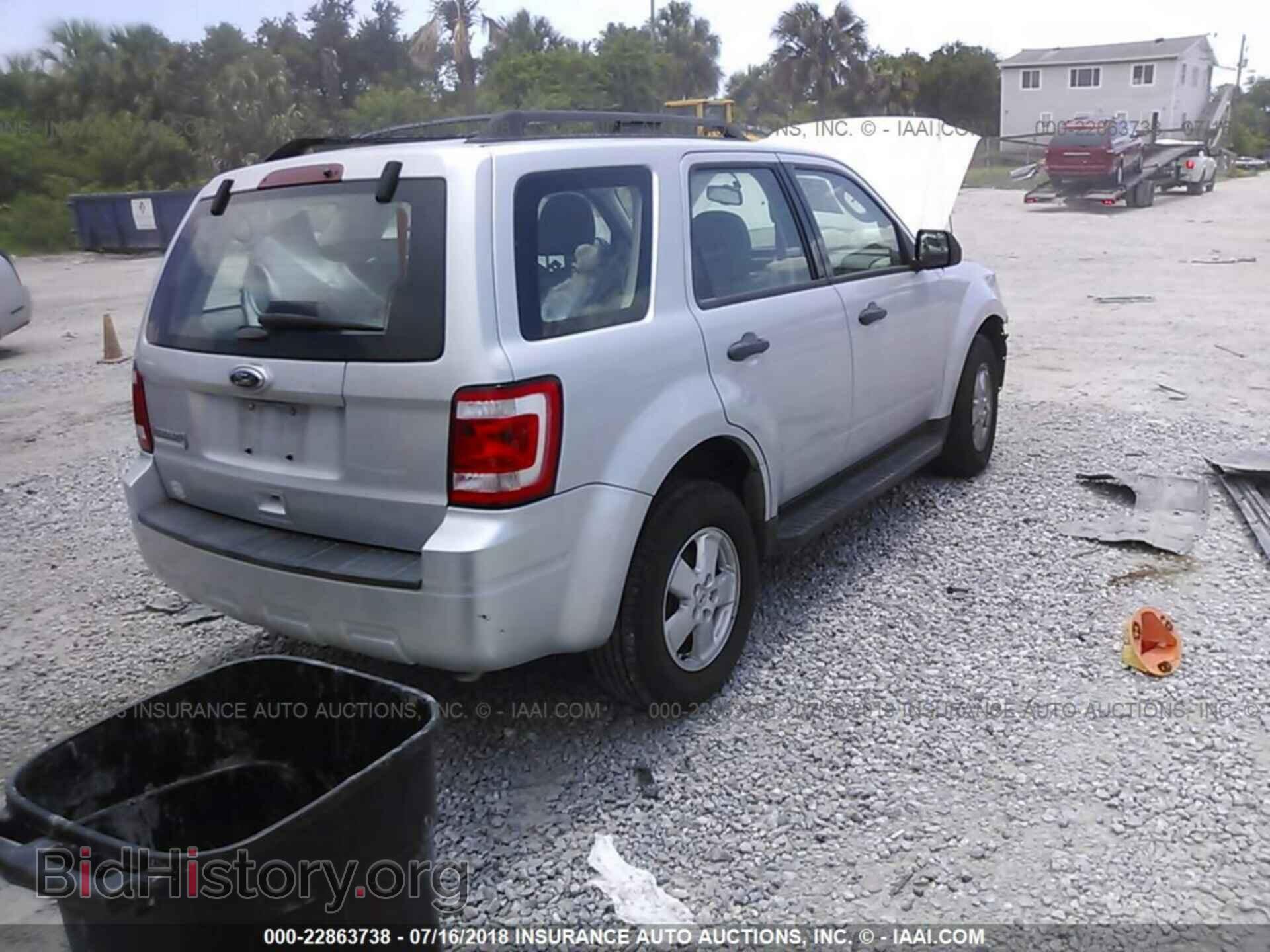 2012 Ford Escape - VIN: 1FMCU0C70CKA45129 - Фото 4
