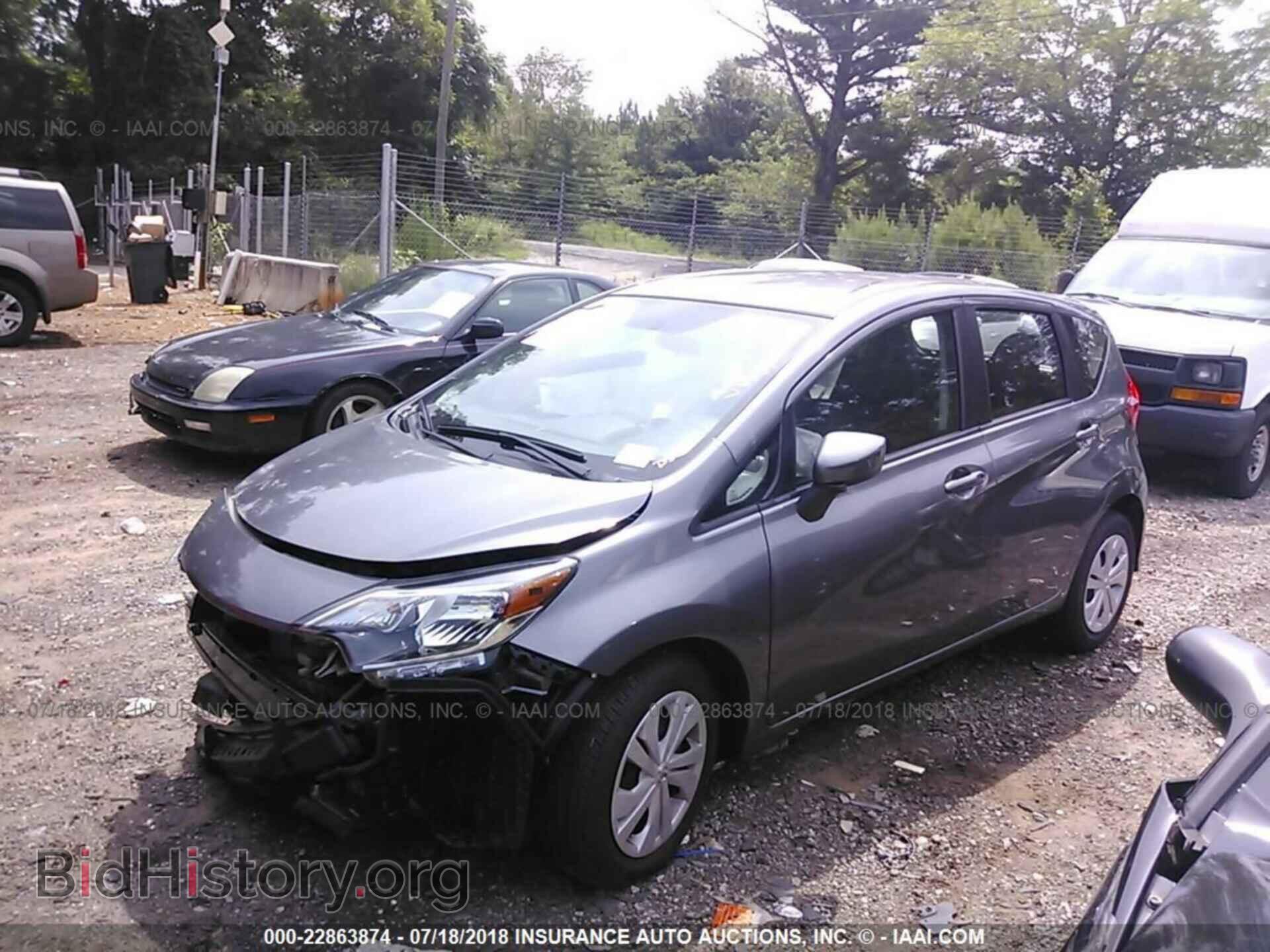 2017 Nissan Versa note - VIN: 3N1CE2CP4HL368492 - Фото 2