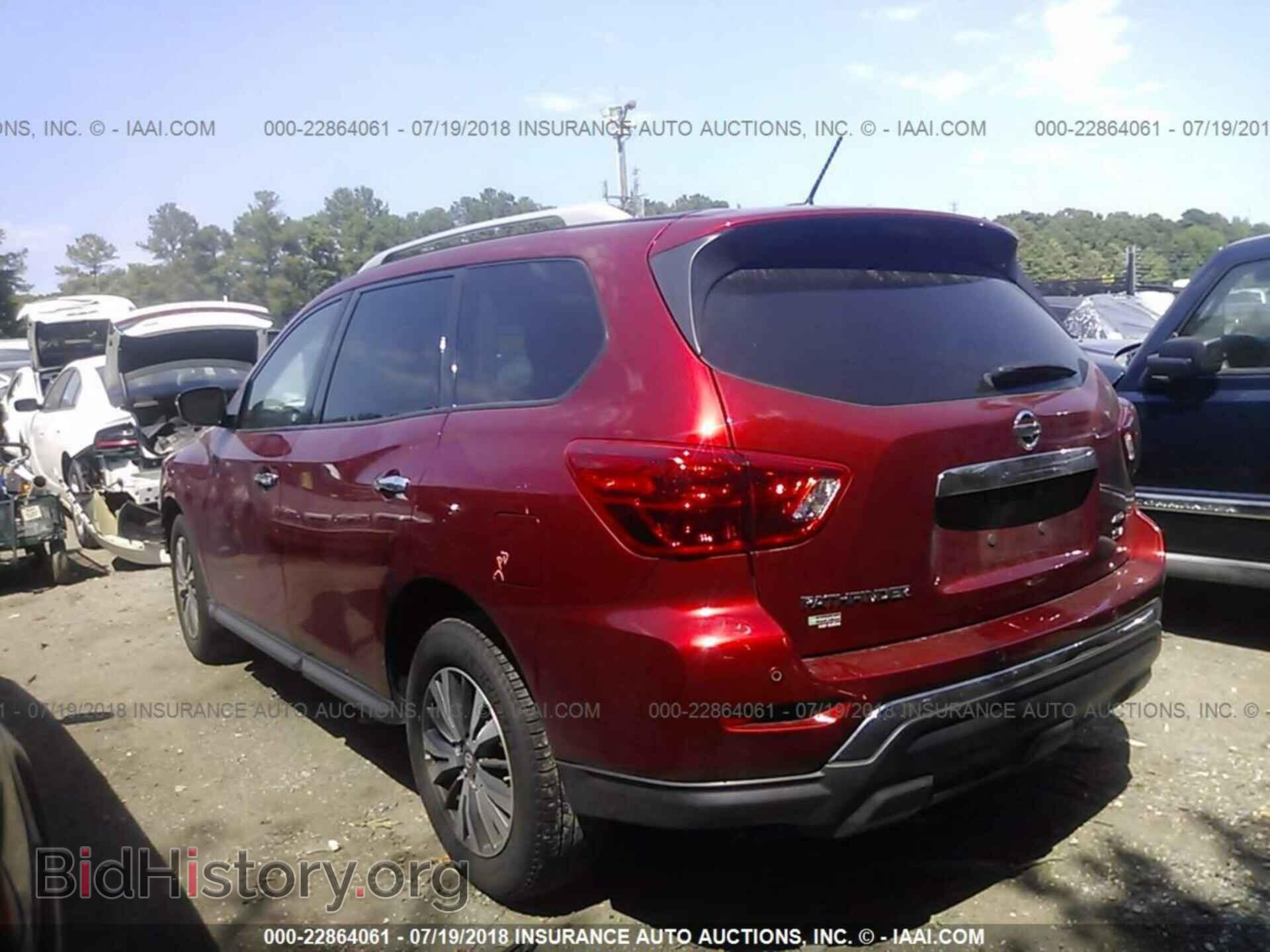 2017 Nissan Pathfinder - VIN: 5N1DR2MM6HC667550 - Фото 3