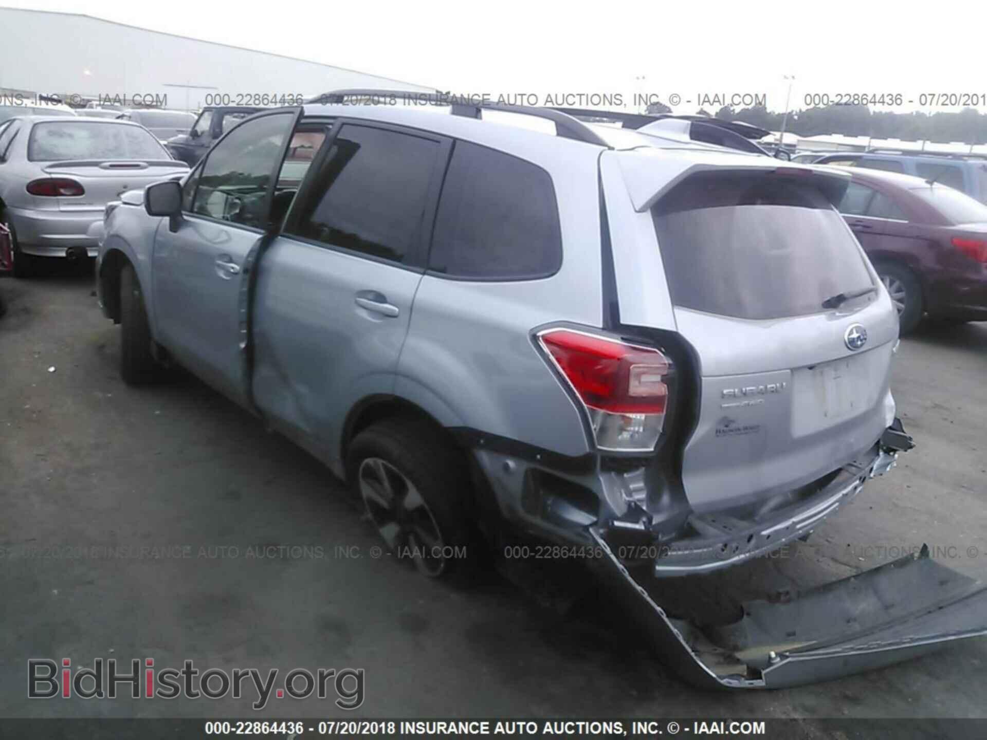2018 Subaru Forester - VIN: JF2SJAGC4JH492399 - Фото 3
