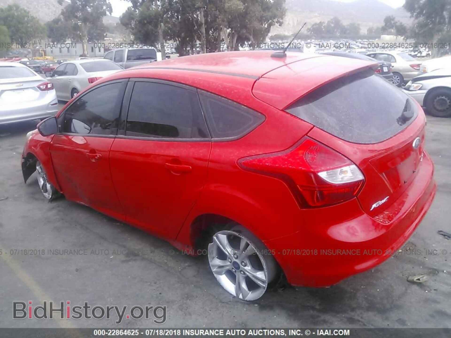 2014 Ford Focus - VIN: 1FADP3K28EL239658 - Photo 3