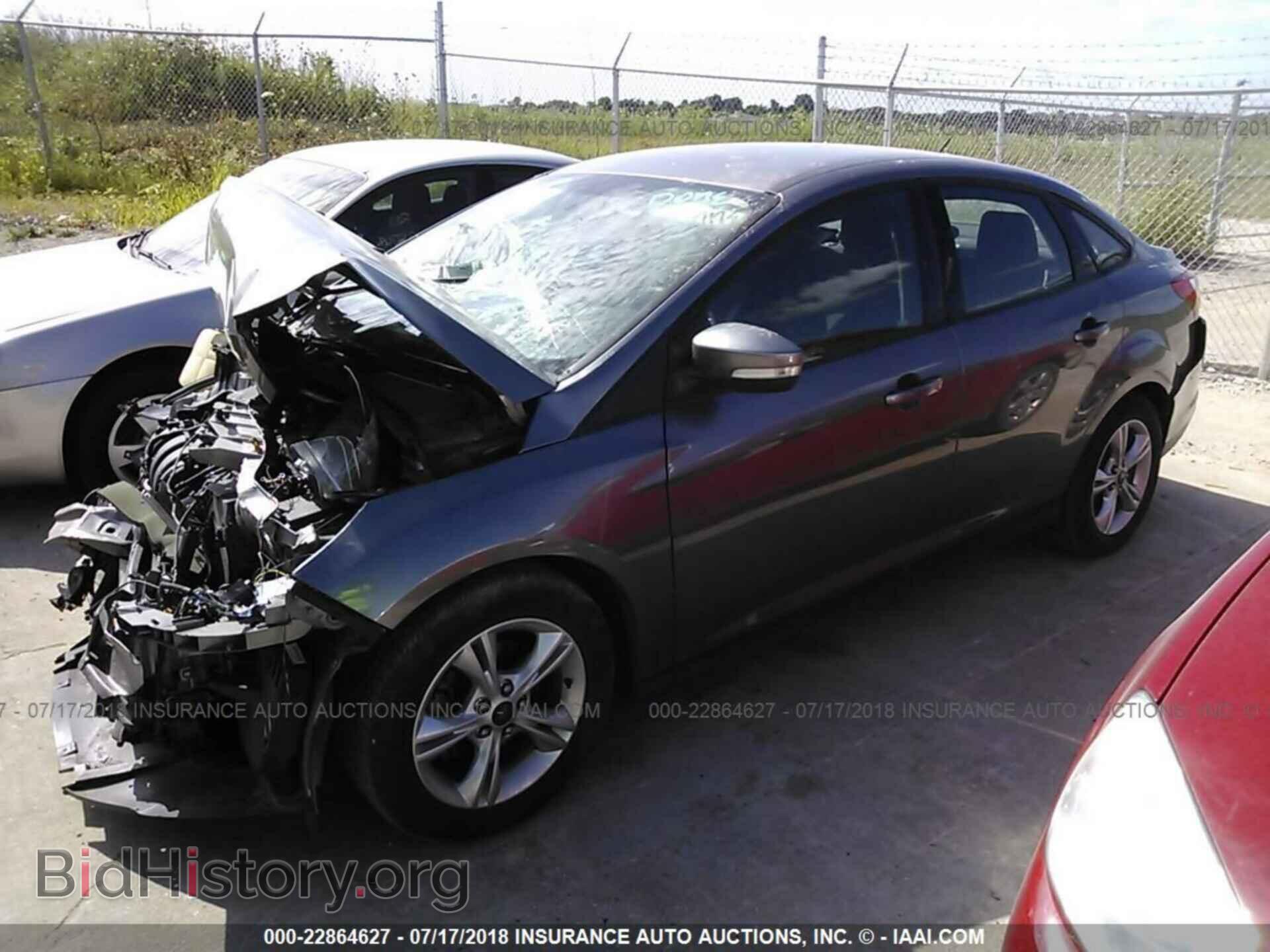 2014 Ford Focus - VIN: 1FADP3F21EL182956 - Photo 2