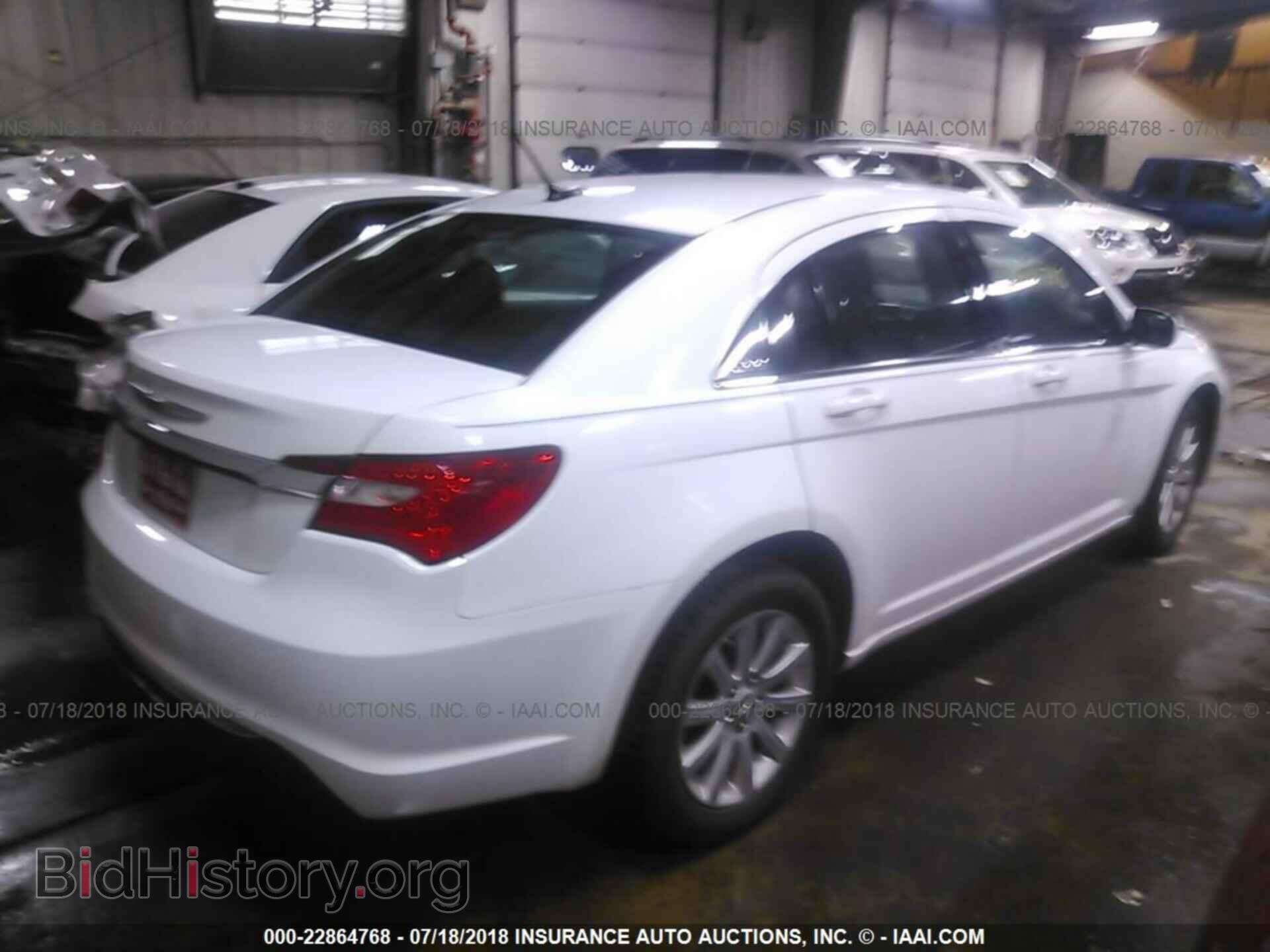 2012 Chrysler 200 - VIN: 1C3CCBBG2CN108254 - Photo 4