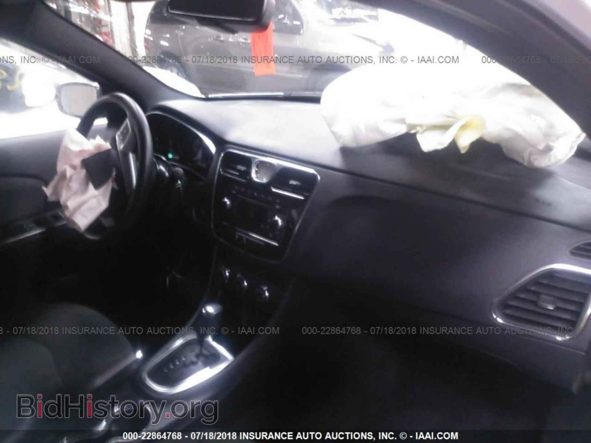 2012 Chrysler 200 - VIN: 1C3CCBBG2CN108254 - Photo 5