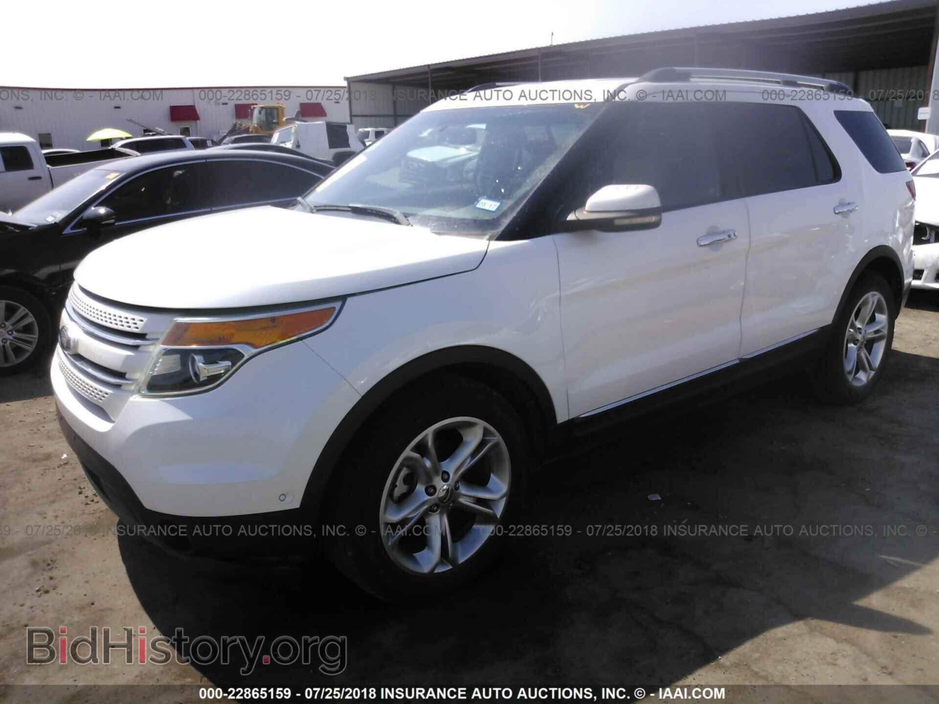 2011 Ford Explorer - VIN: 1FMHK8F85BGA72696 - Фото 2