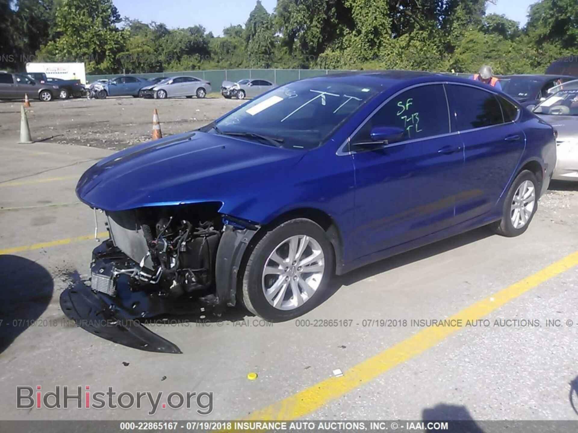 2015 Chrysler 200 - VIN: 1C3CCCAB6FN688365 - Photo 2