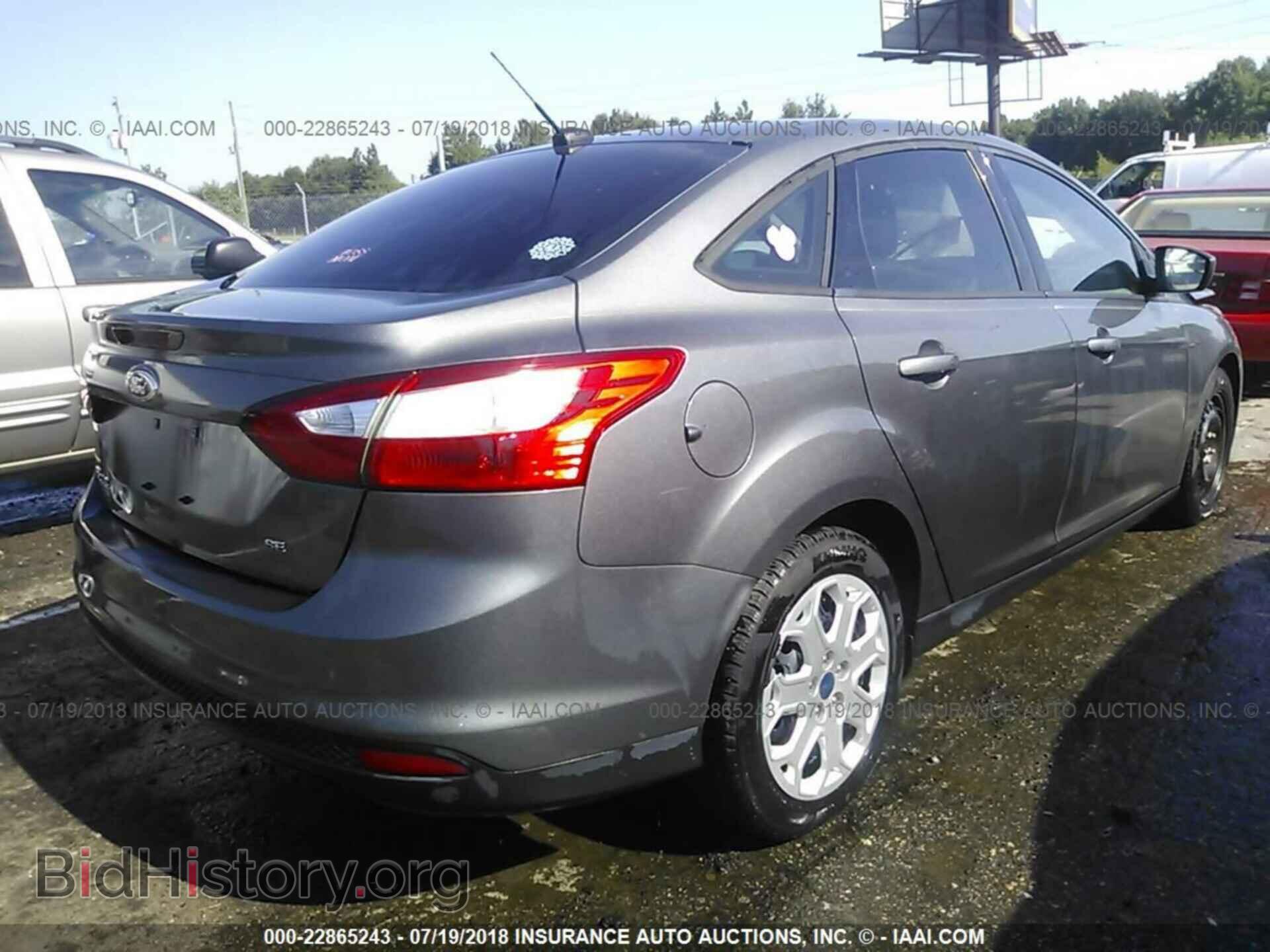2012 Ford Focus - VIN: 1FAHP3F2XCL252288 - Photo 4