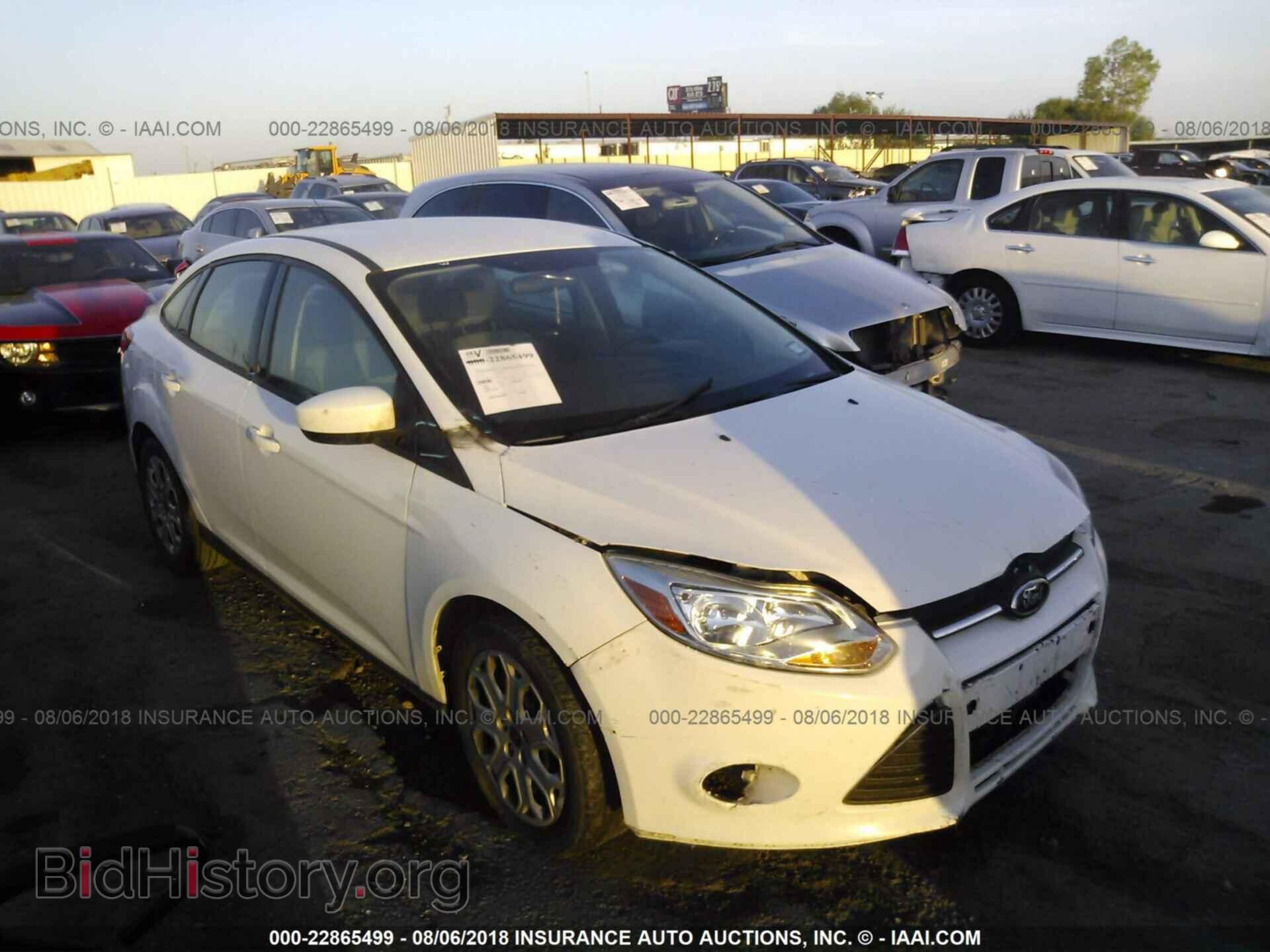 Фотография 1FAHP3F28CL449217 - Ford Focus 2012