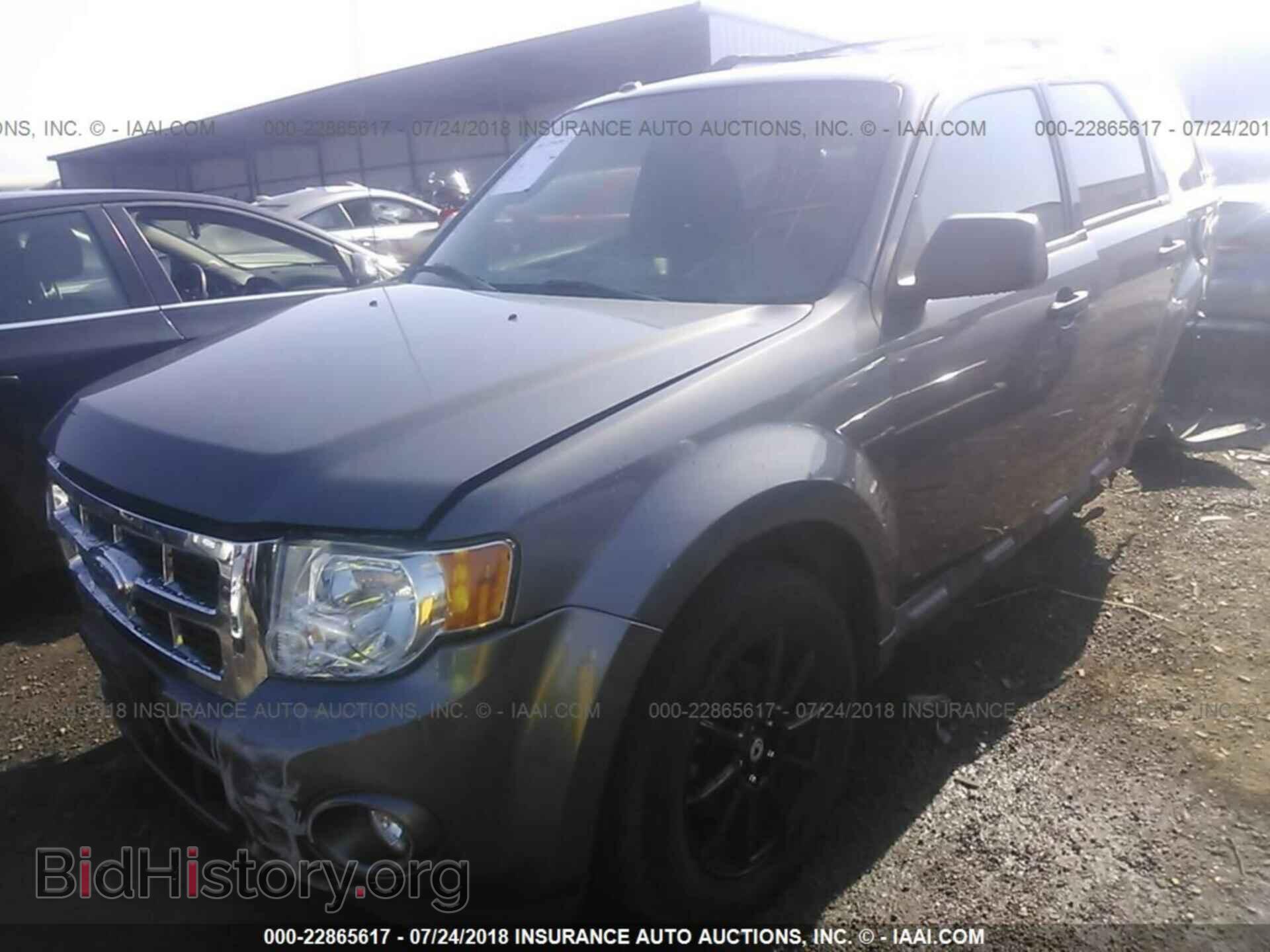 2012 Ford Escape - VIN: 1FMCU0D75CKA76391 - Photo 2
