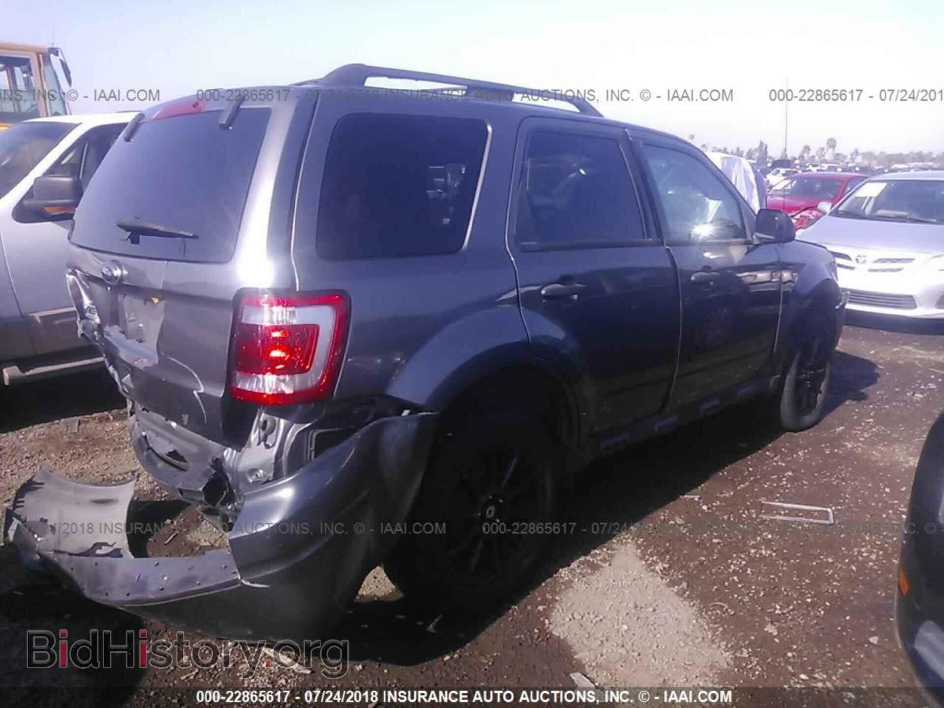 2012 Ford Escape - VIN: 1FMCU0D75CKA76391 - Photo 4