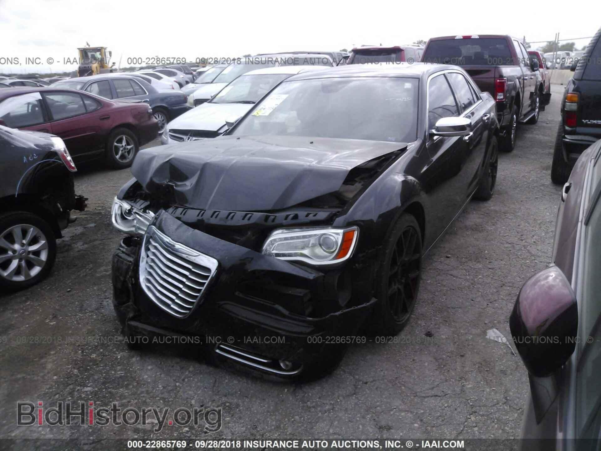 2012 Chrysler 300c - VIN: 2C3CCAET6CH232720 - Фото 2