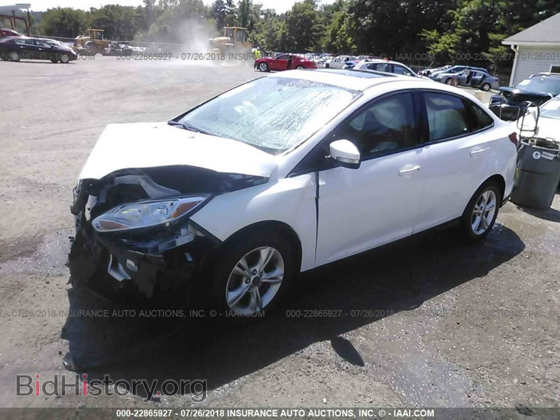 2013 Ford Focus - VIN: 1FADP3F23DL324156 - Photo 2