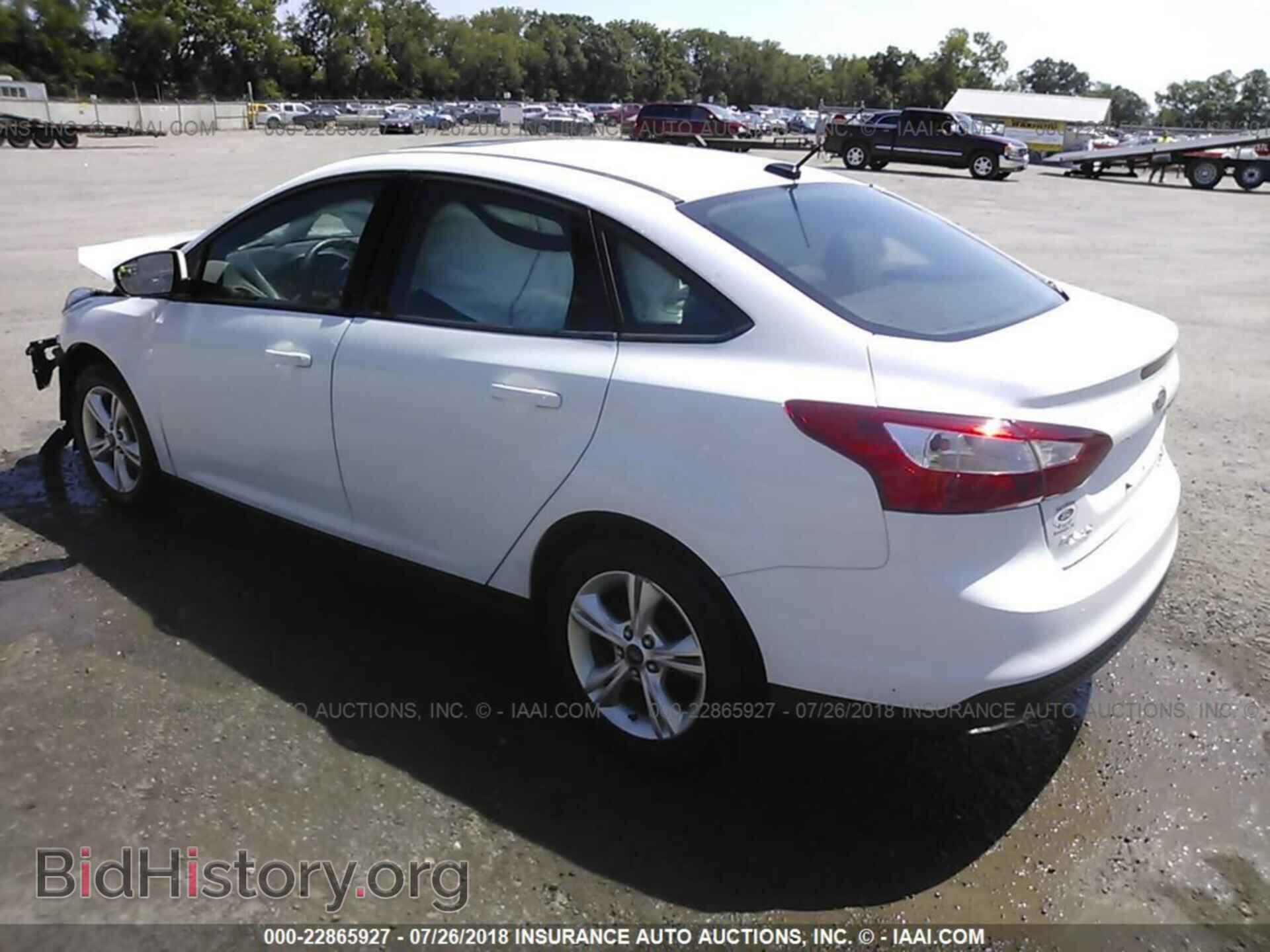 2013 Ford Focus - VIN: 1FADP3F23DL324156 - Photo 3