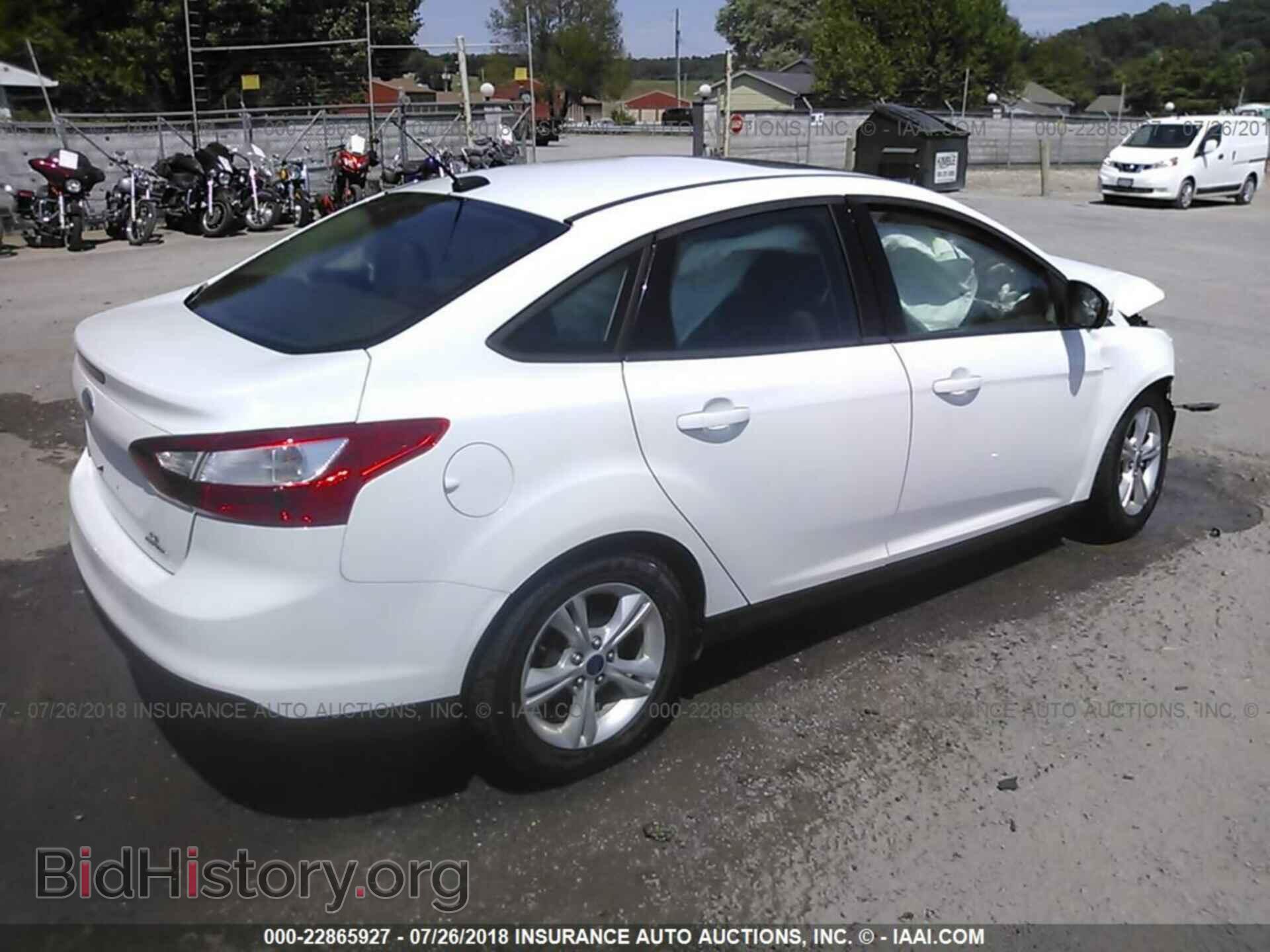 2013 Ford Focus - VIN: 1FADP3F23DL324156 - Photo 4