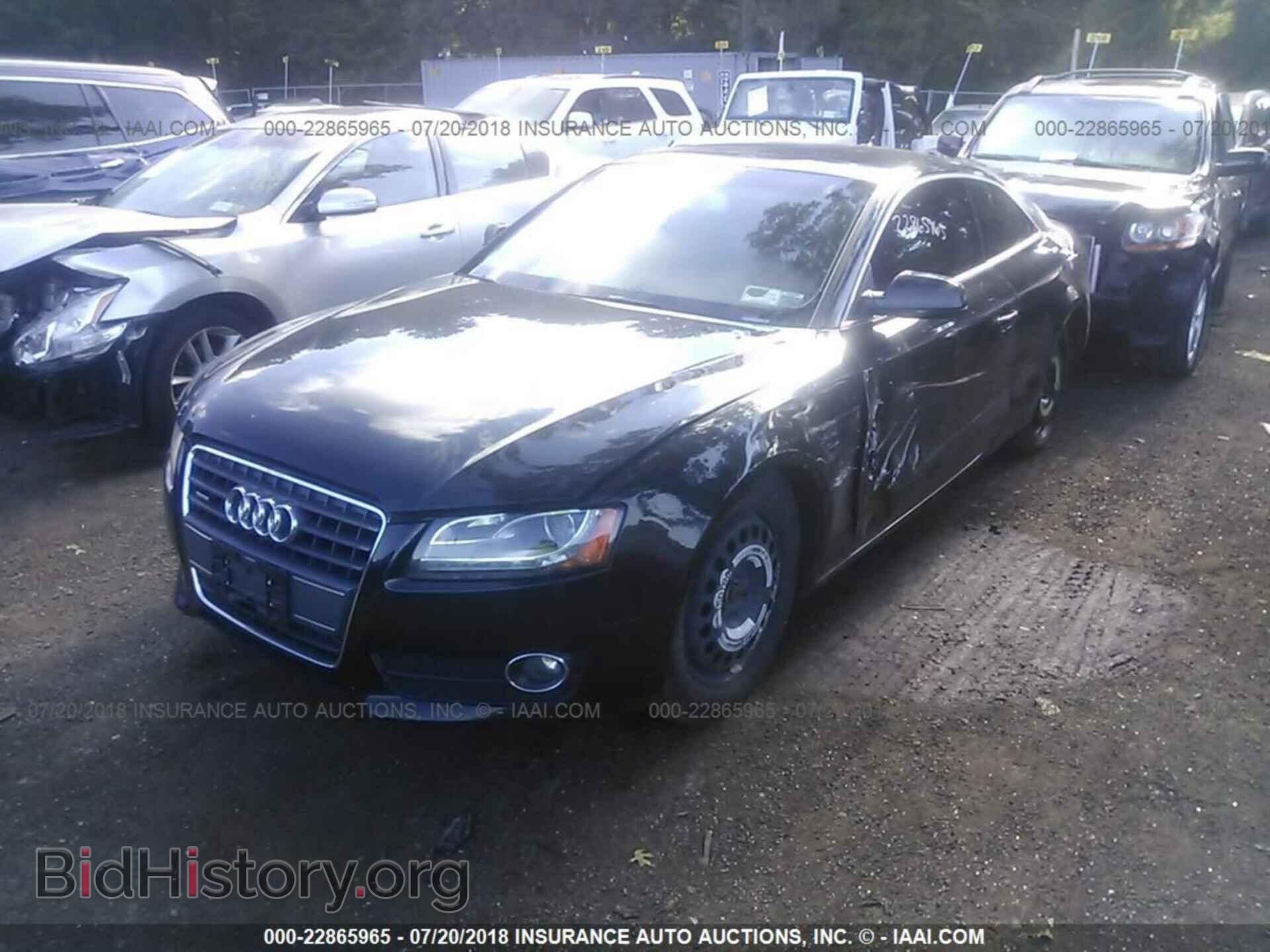 2011 Audi A5 - VIN: WAURFAFR0BA070187 - Photo 2