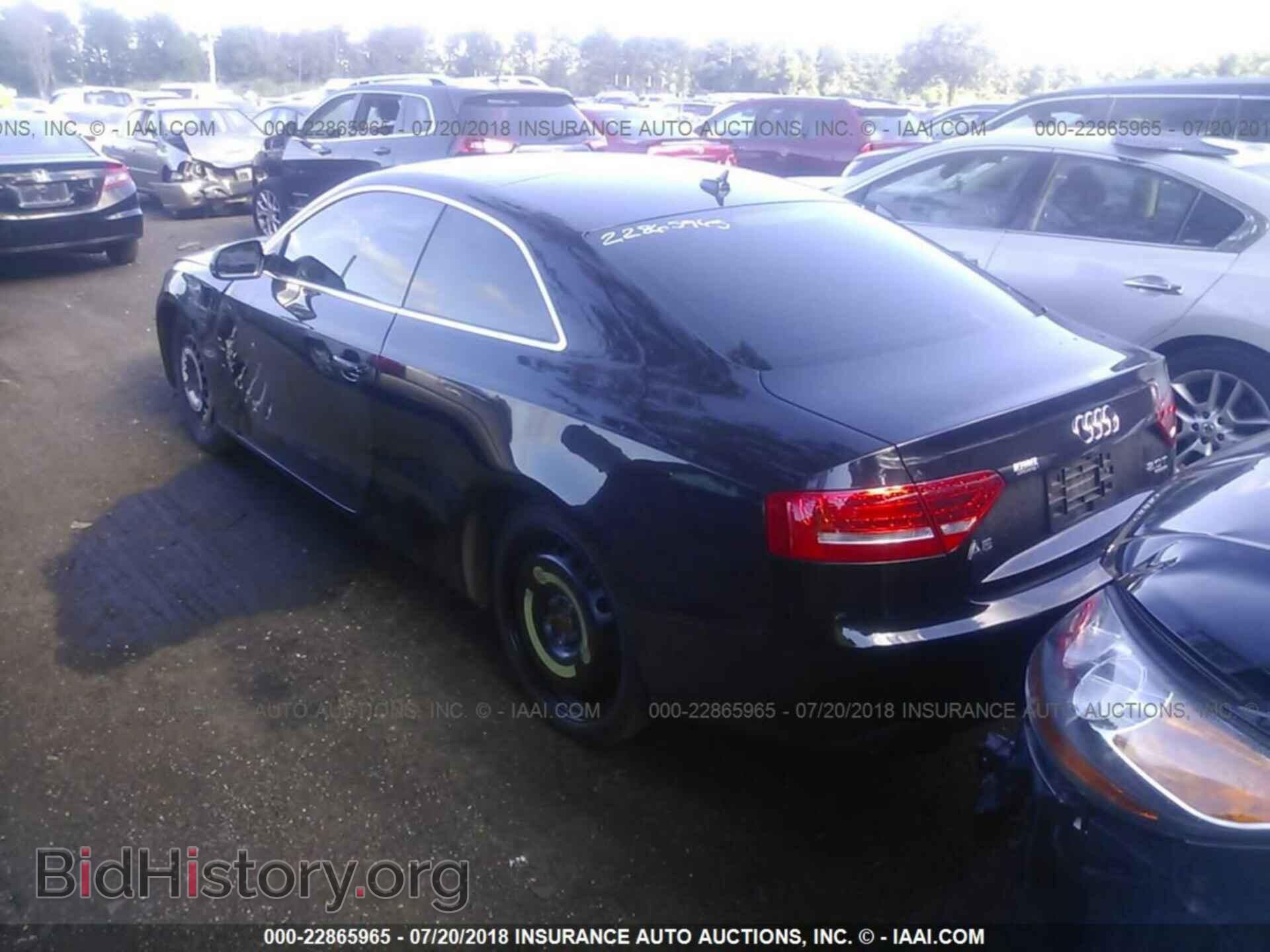 2011 Audi A5 - VIN: WAURFAFR0BA070187 - Photo 3