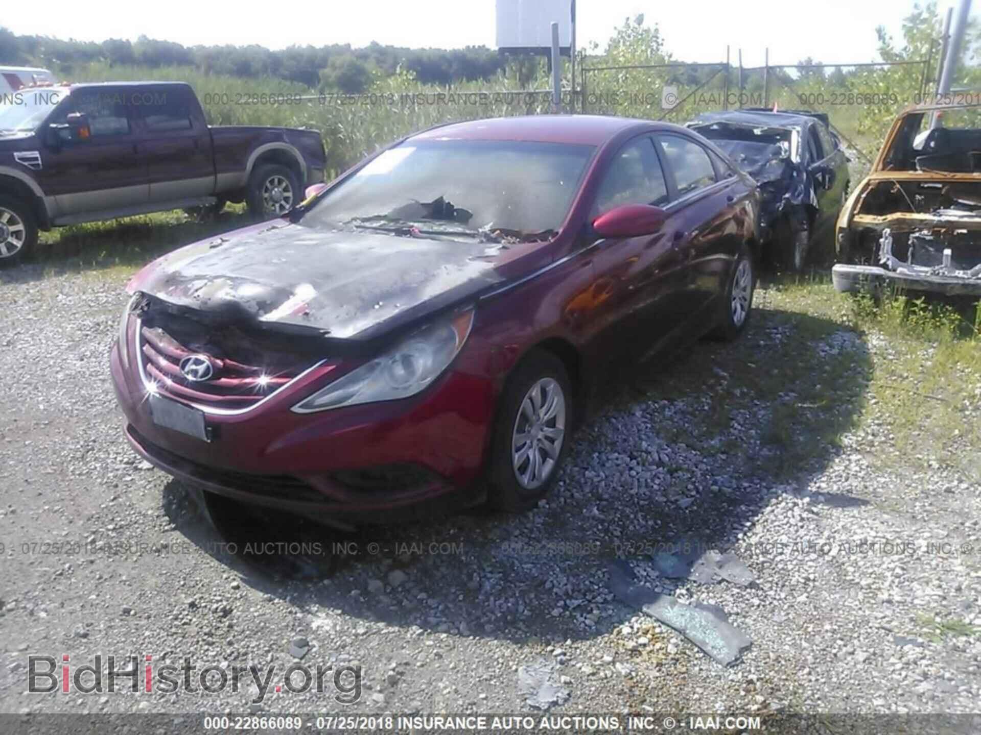 2012 Hyundai Sonata - VIN: 5NPEB4AC7CH348630 - Photo 2