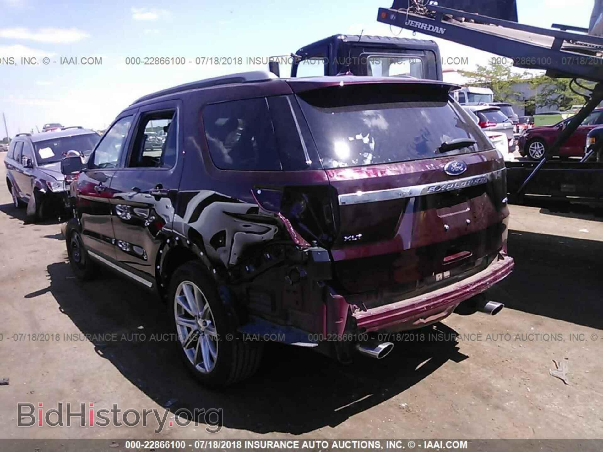 2018 Ford Explorer - VIN: 1FM5K8D80JGA24656 - Photo 3