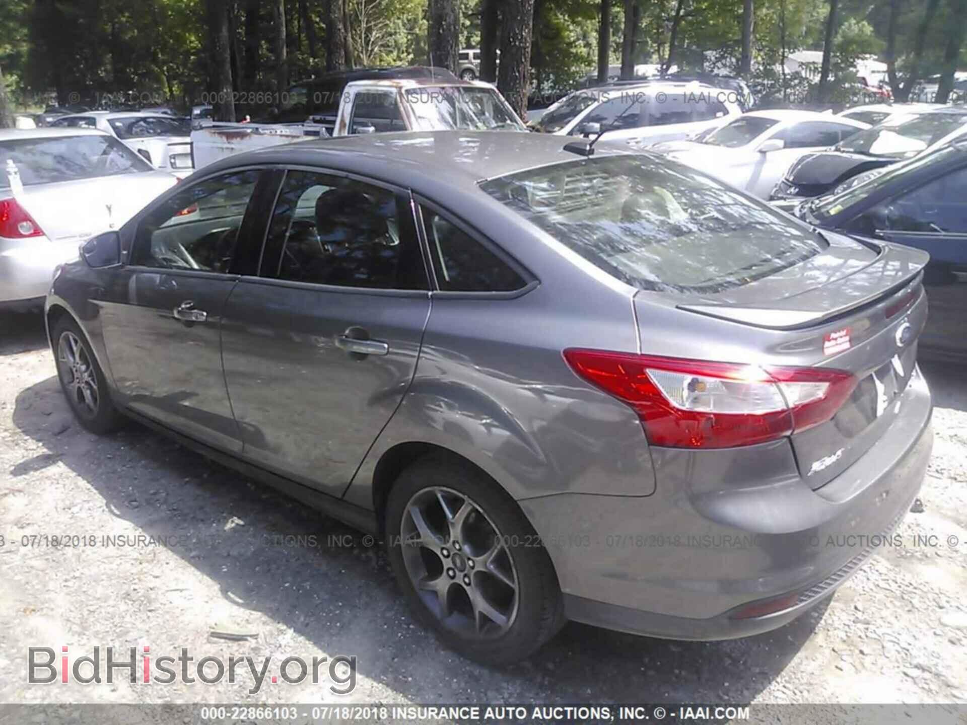 2013 Ford Focus - VIN: 1FADP3F28DL117617 - Photo 3
