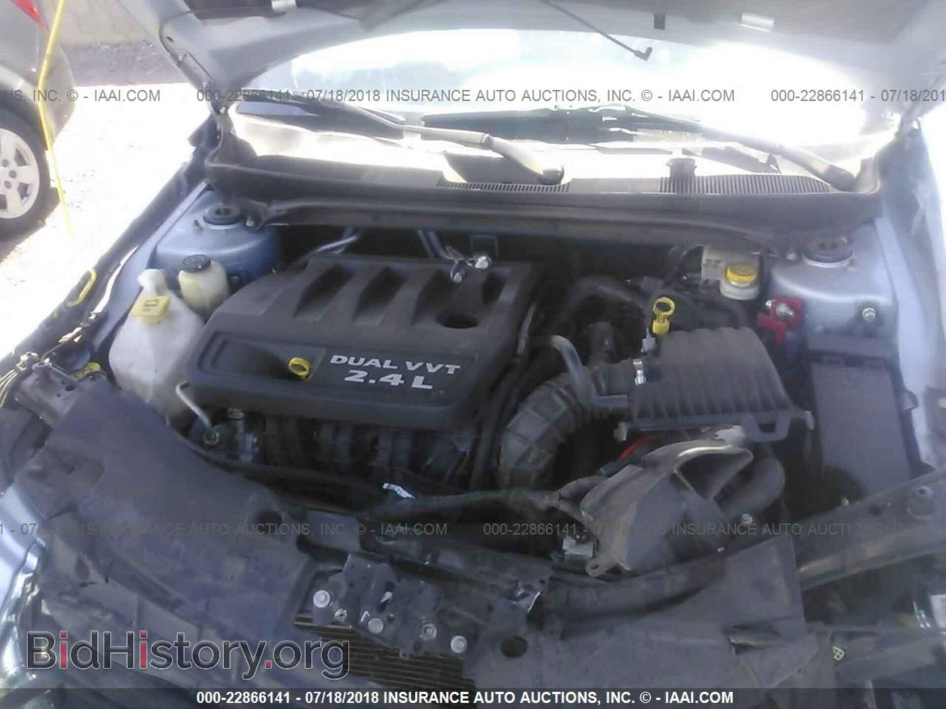 2013 Chrysler 200 - VIN: 1C3CCBBB3DN589881 - Photo 10
