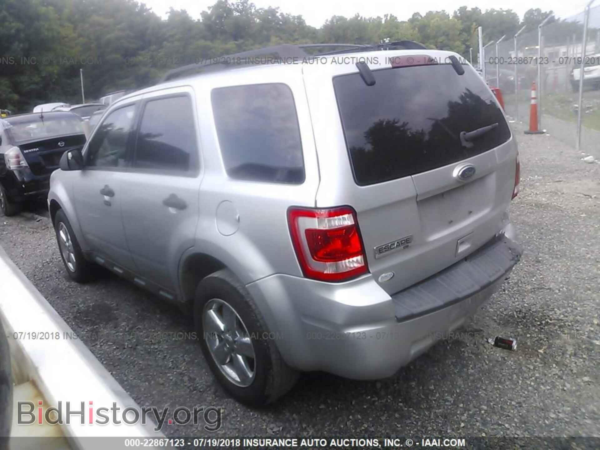 2011 Ford Escape - VIN: 1FMCU9D75BKA60887 - Фото 3