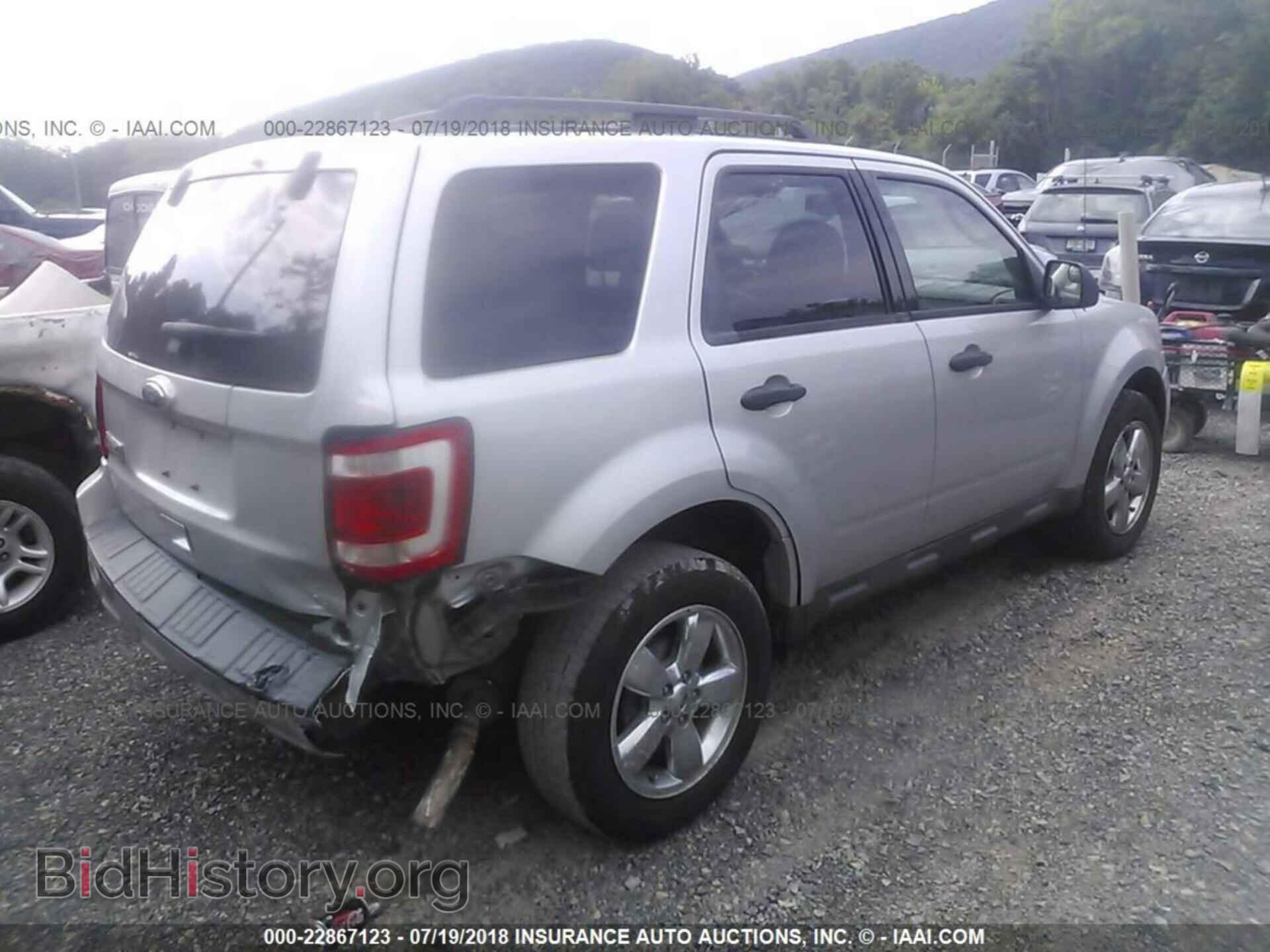 2011 Ford Escape - VIN: 1FMCU9D75BKA60887 - Фото 4