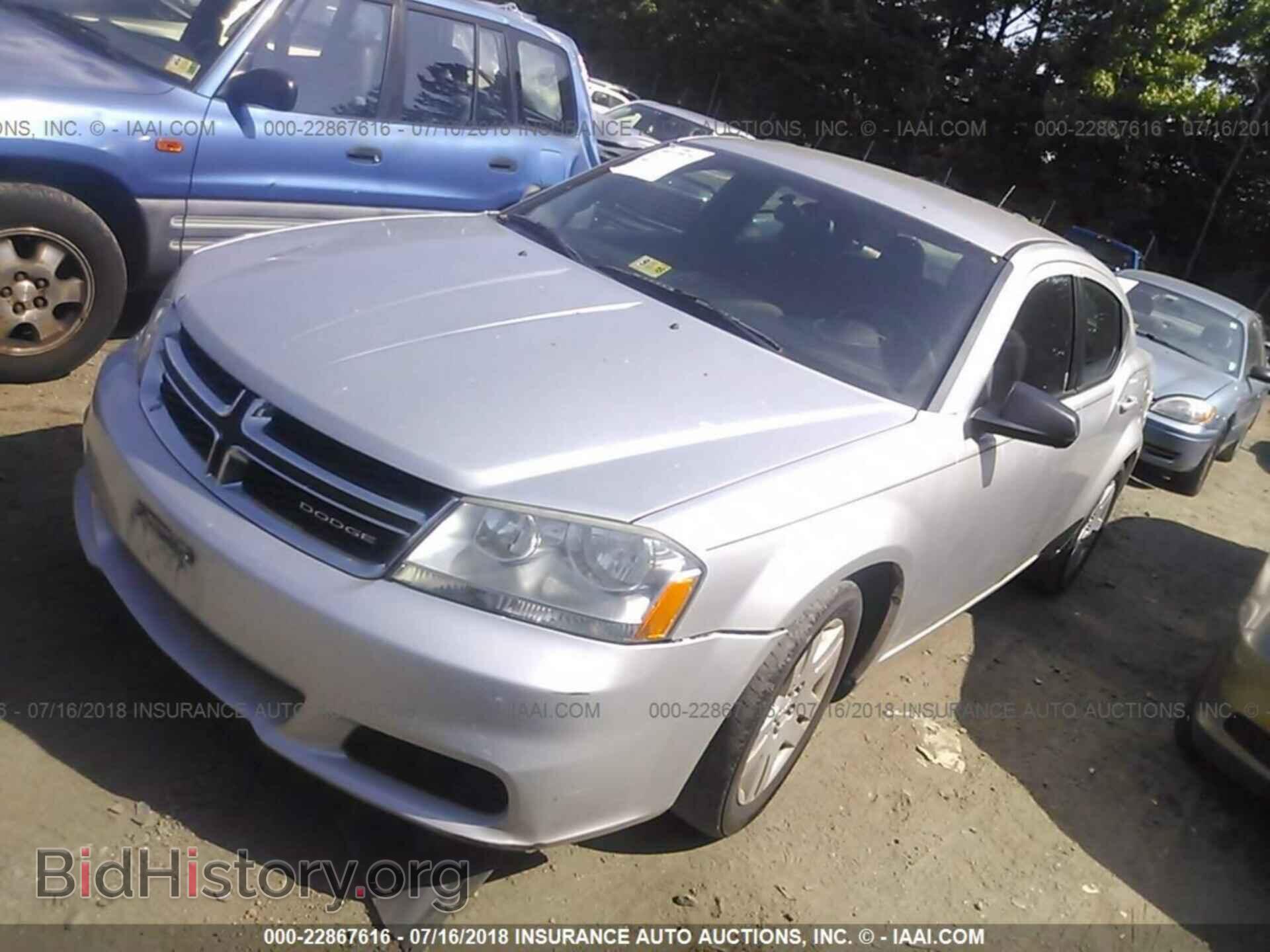 2011 Dodge Avenger - VIN: 1B3BD4FB0BN566132 - Photo 2