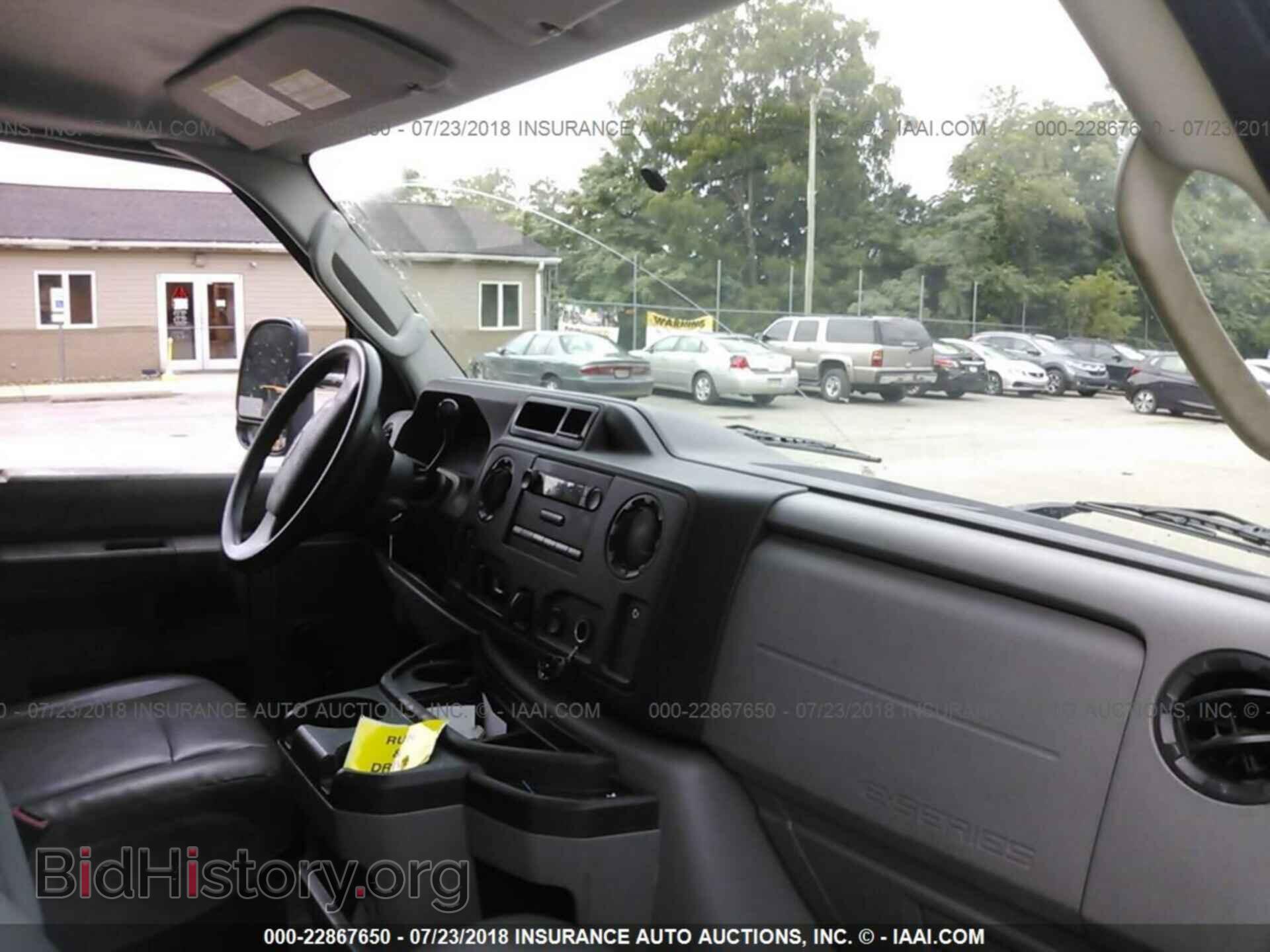 2013 Ford Econoline - VIN: 1FTNE2EW9DDA38860 - Фото 5