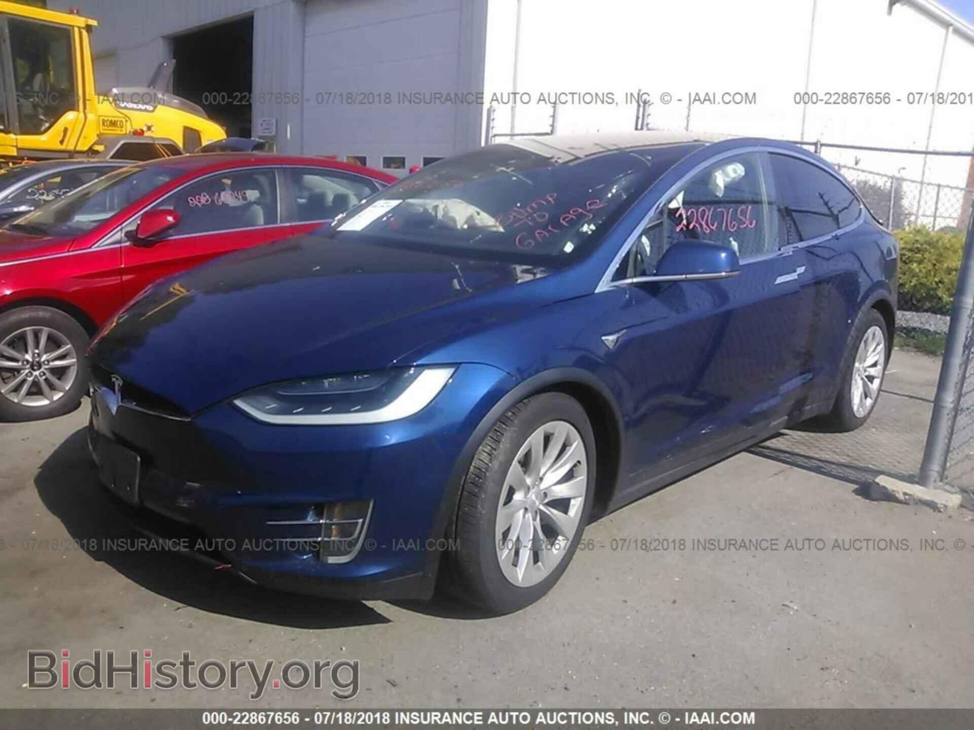 2017 Tesla Model x - VIN: 5YJXCDE28HF049984 - Photo 2
