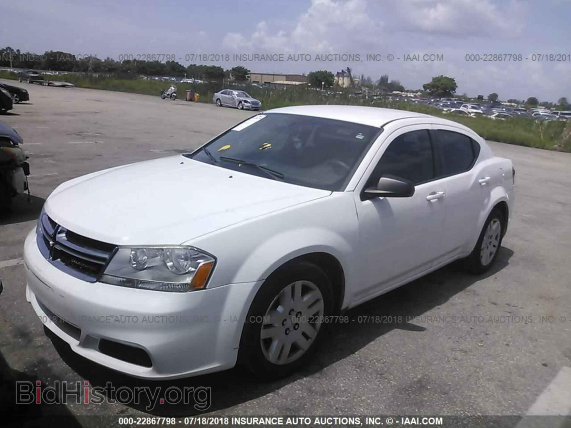 2014 Dodge Avenger - VIN: 1C3CDZAB7EN170070 - Фото 2