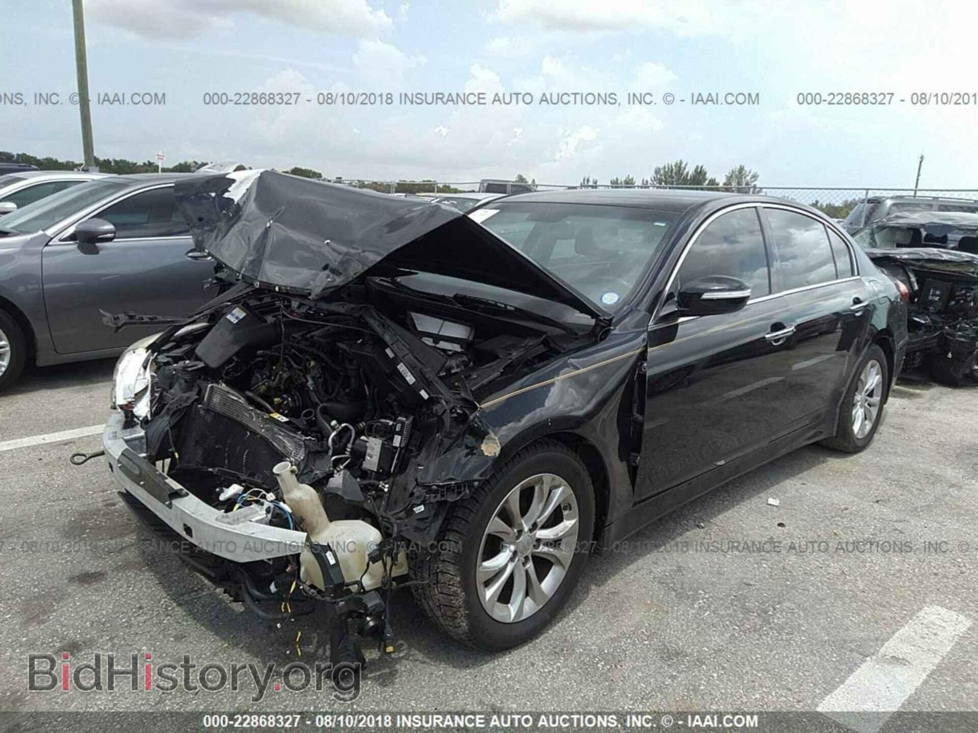 2012 Hyundai Genesis - VIN: KMHGC4DD7CU180287 - Фото 2