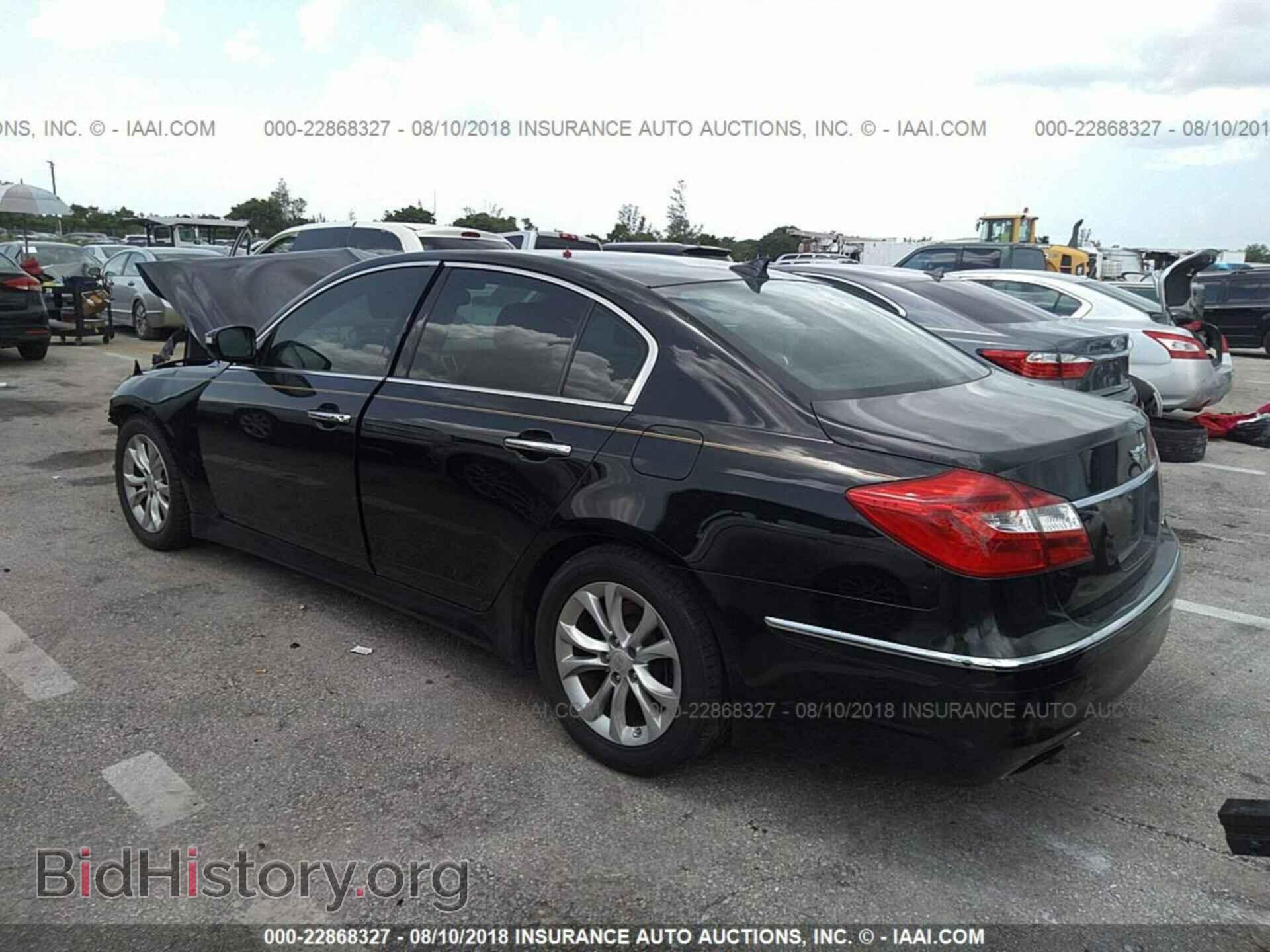 2012 Hyundai Genesis - VIN: KMHGC4DD7CU180287 - Фото 3