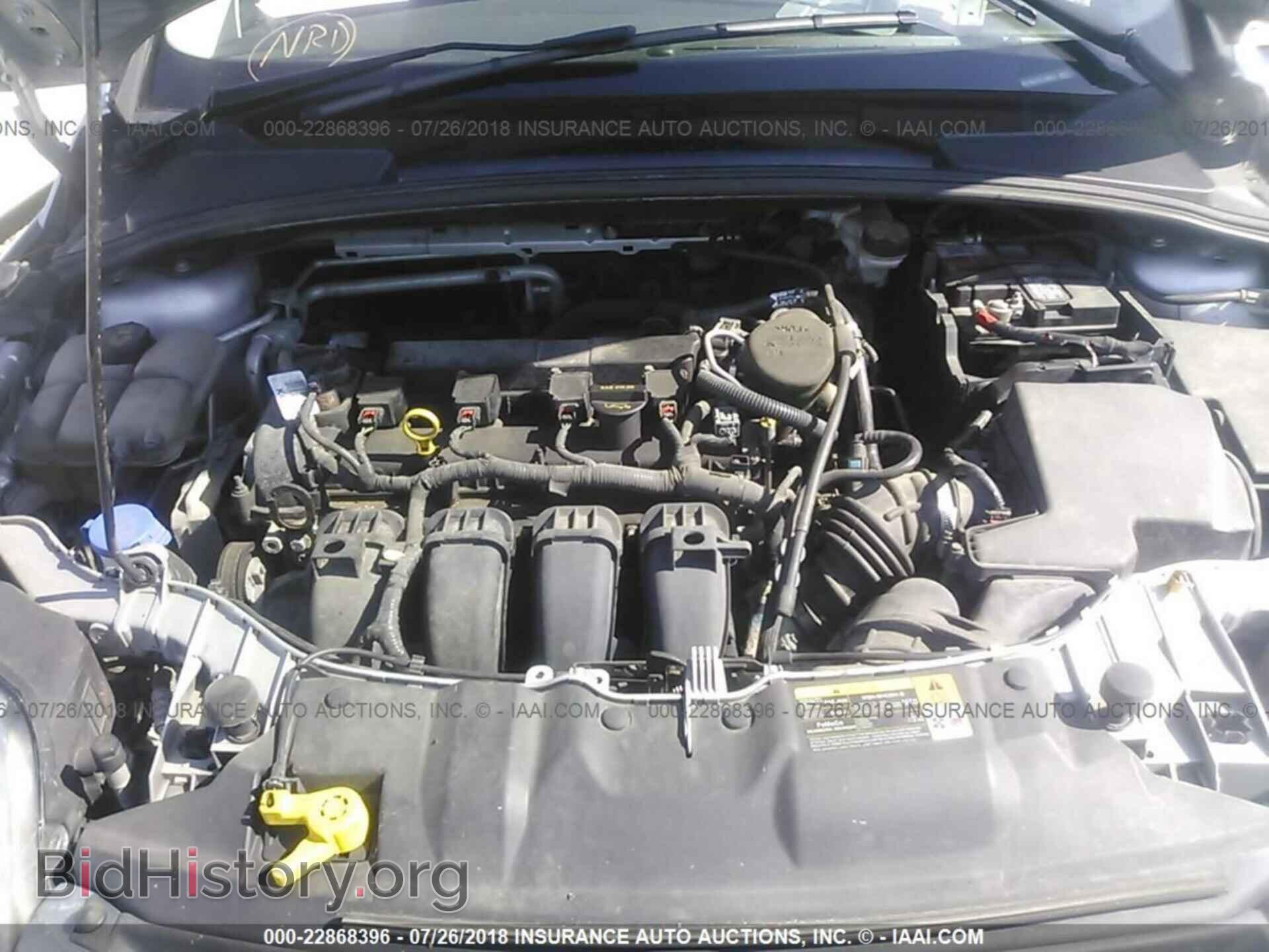 2014 Ford Focus - VIN: 1FADP3E21EL106624 - Photo 10