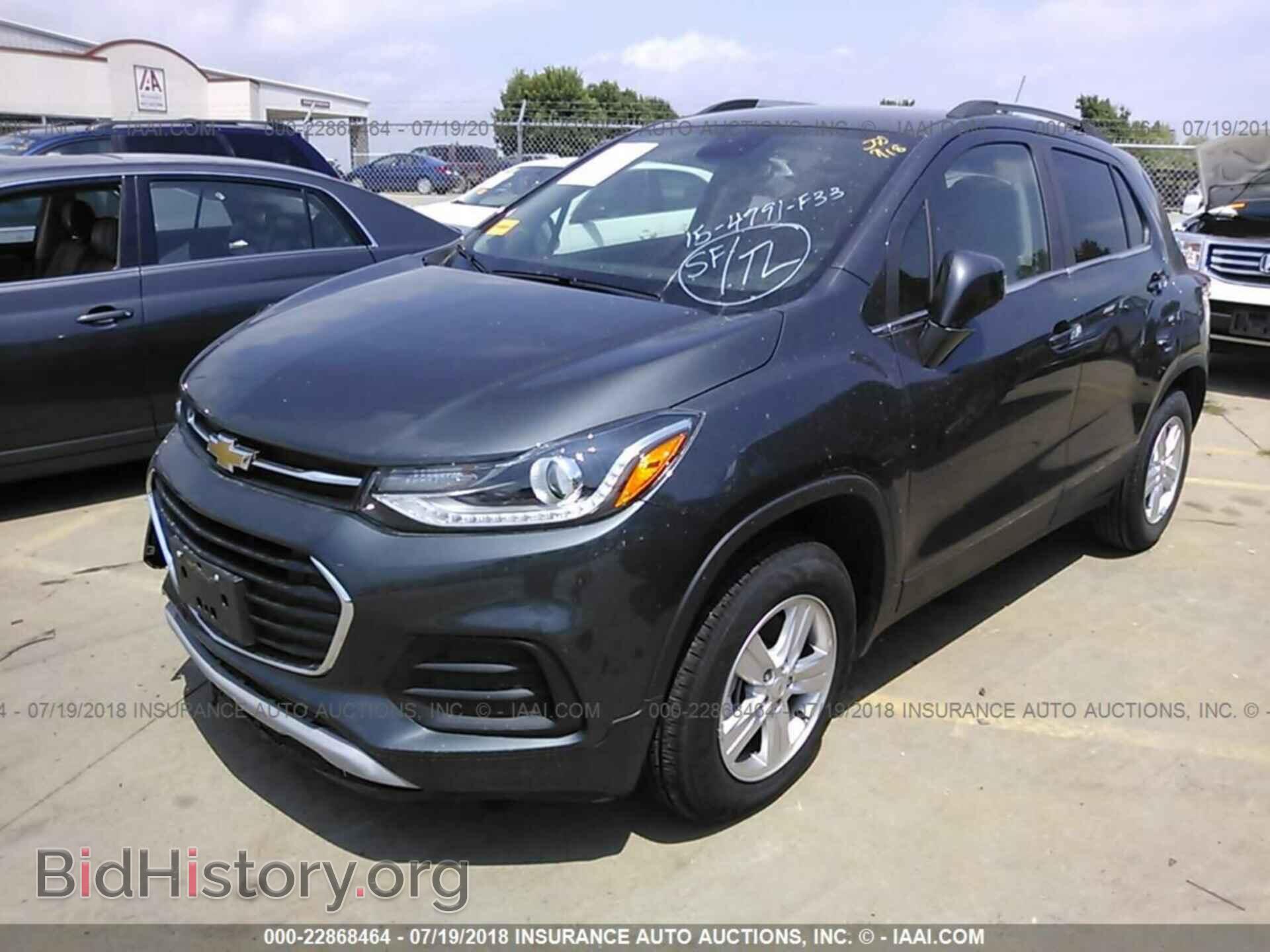 2018 Chevrolet Trax - VIN: KL7CJLSB0JB618142 - Фото 2