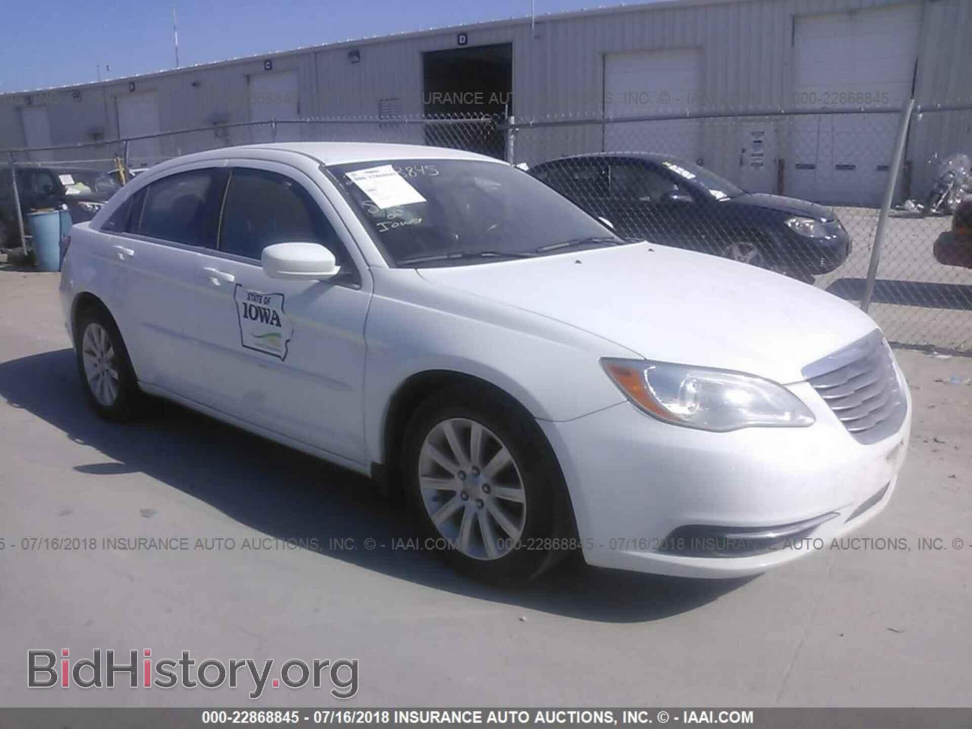 Photo 1C3CCBBG3DN669094 - Chrysler 200 2013