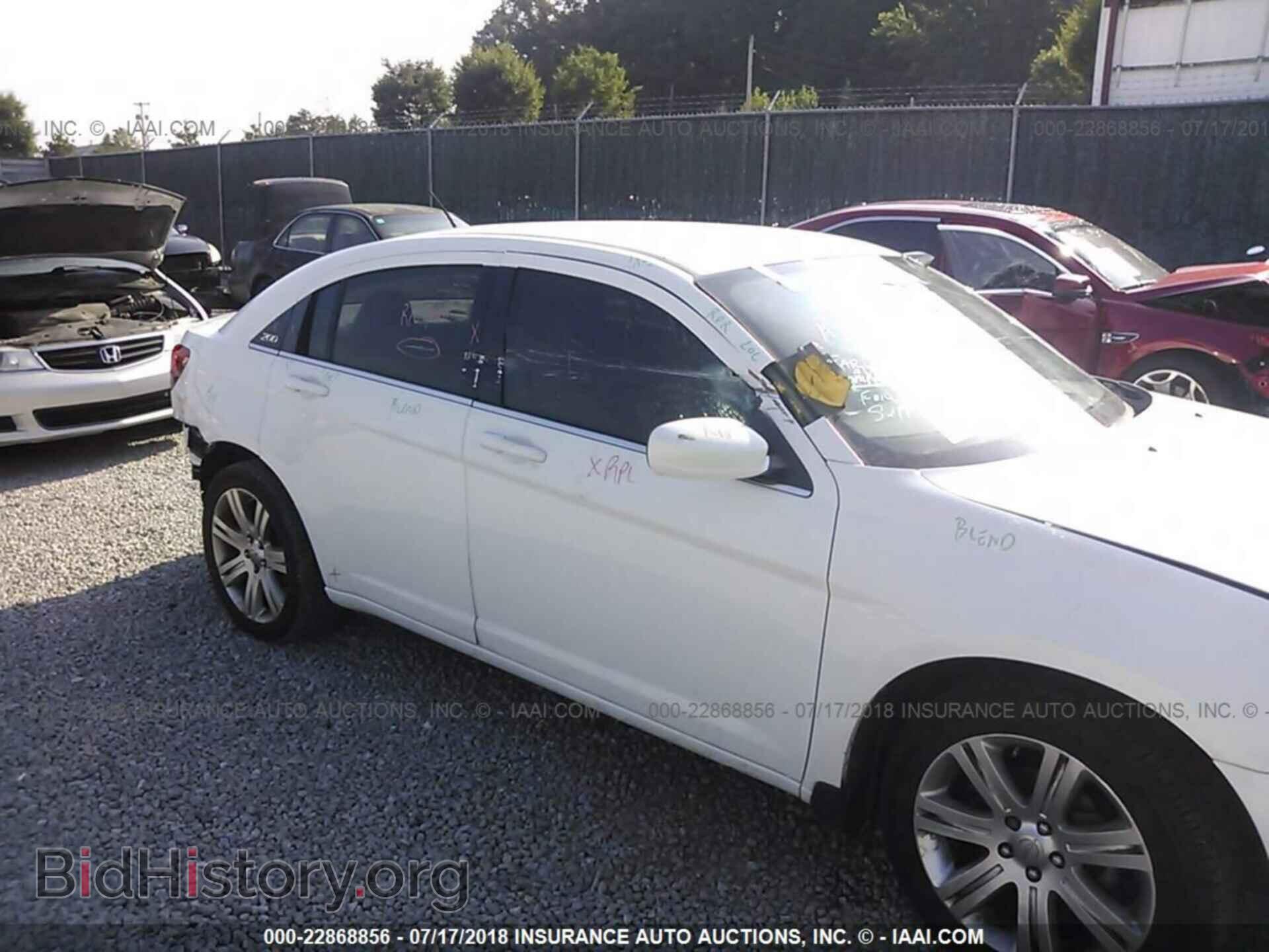 2013 Chrysler 200 - VIN: 1C3CCBBB2DN631649 - Фото 6