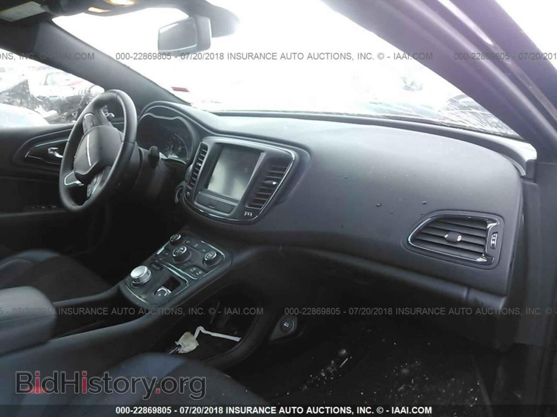 2016 Chrysler 200 - VIN: 1C3CCCDG9GN158478 - Photo 5