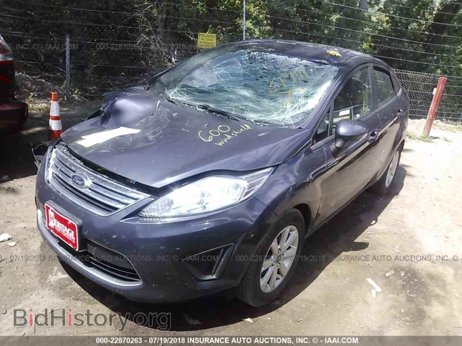 2012 Ford Fiesta - VIN: 3FADP4BJXCM194490 - Фото 2