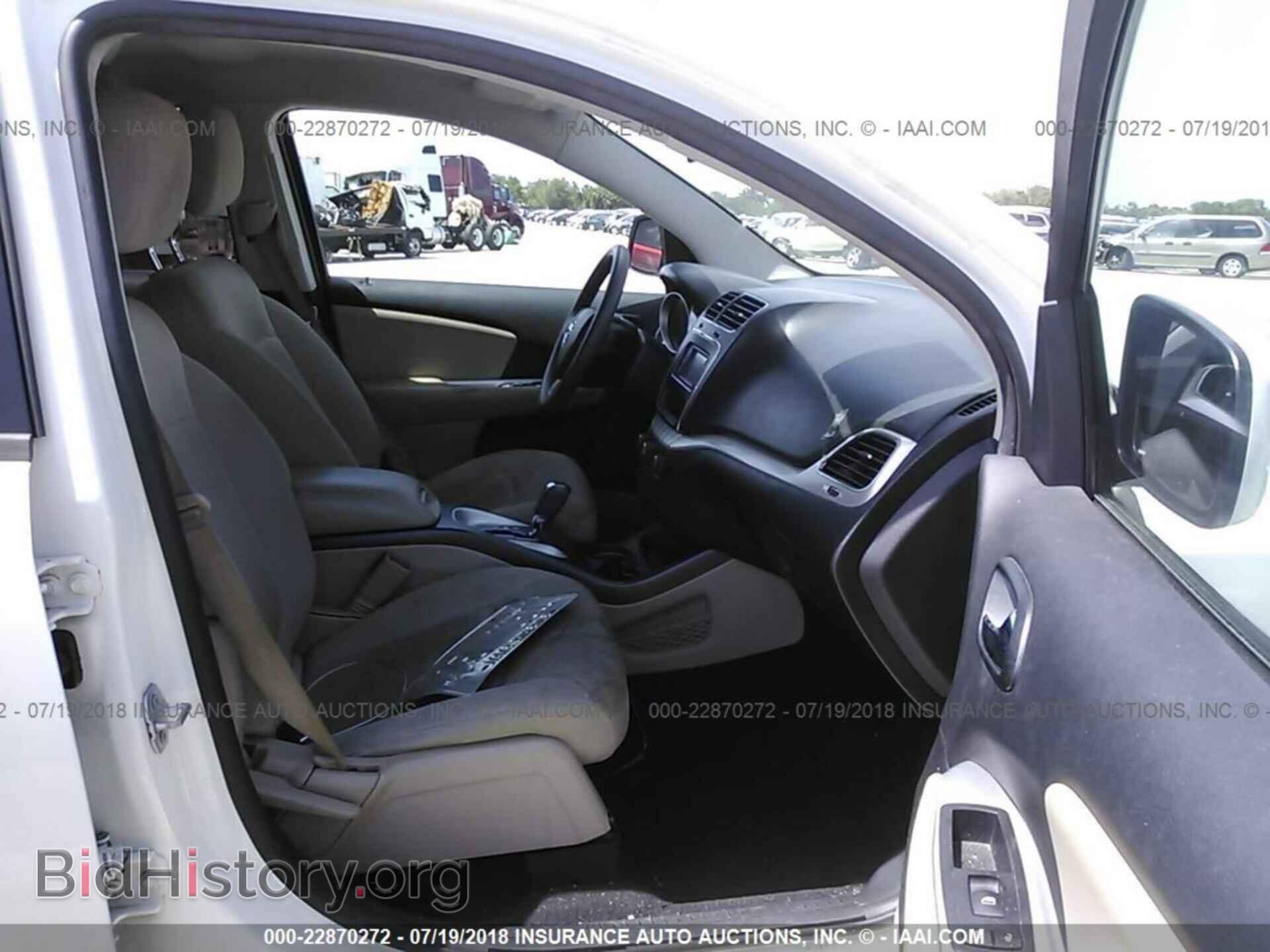 2015 Dodge Journey - VIN: 3C4PDCBG8FT734086 - Photo 5