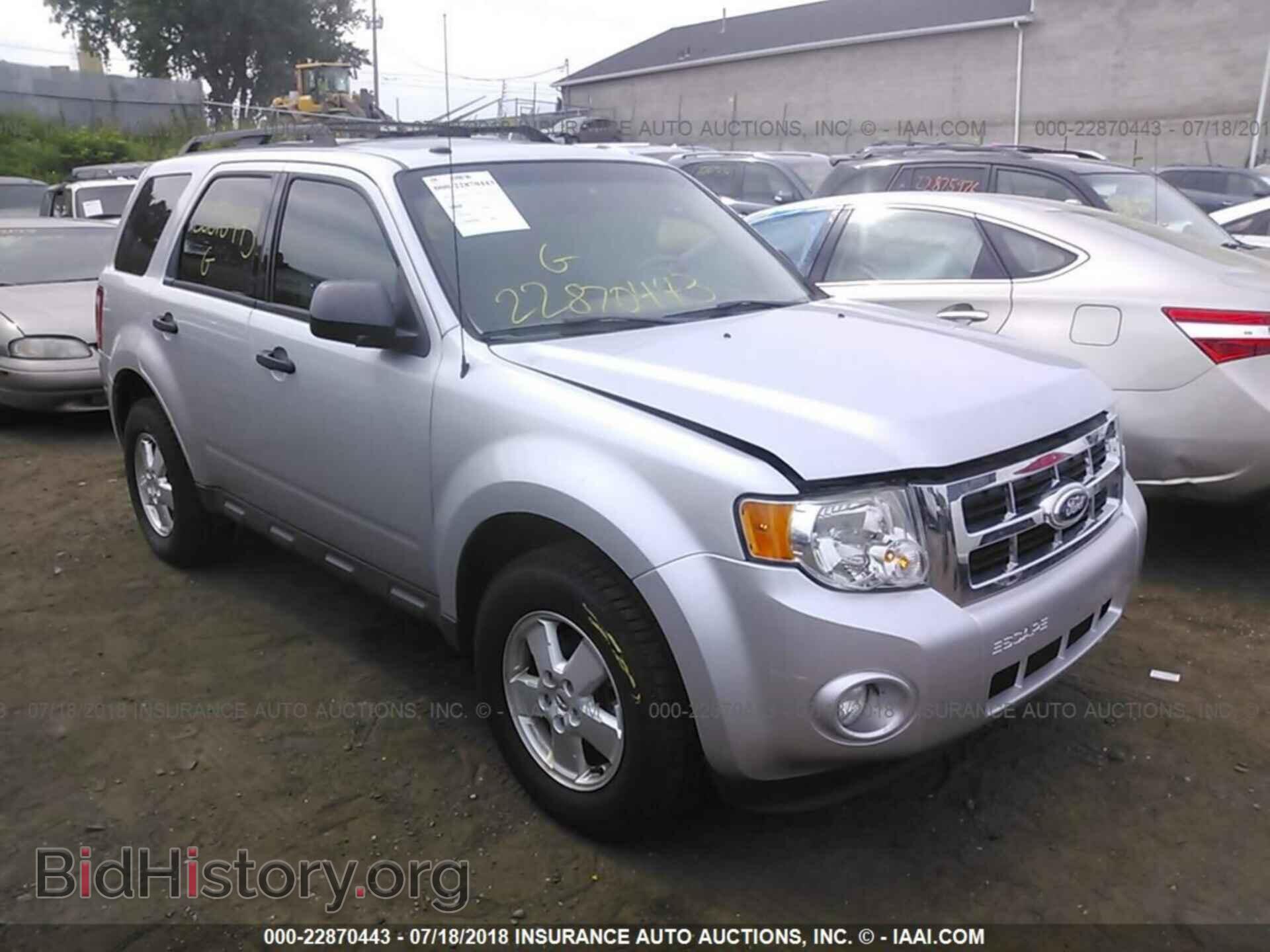 Photo 1FMCU0DG3CKA44247 - Ford Escape 2012