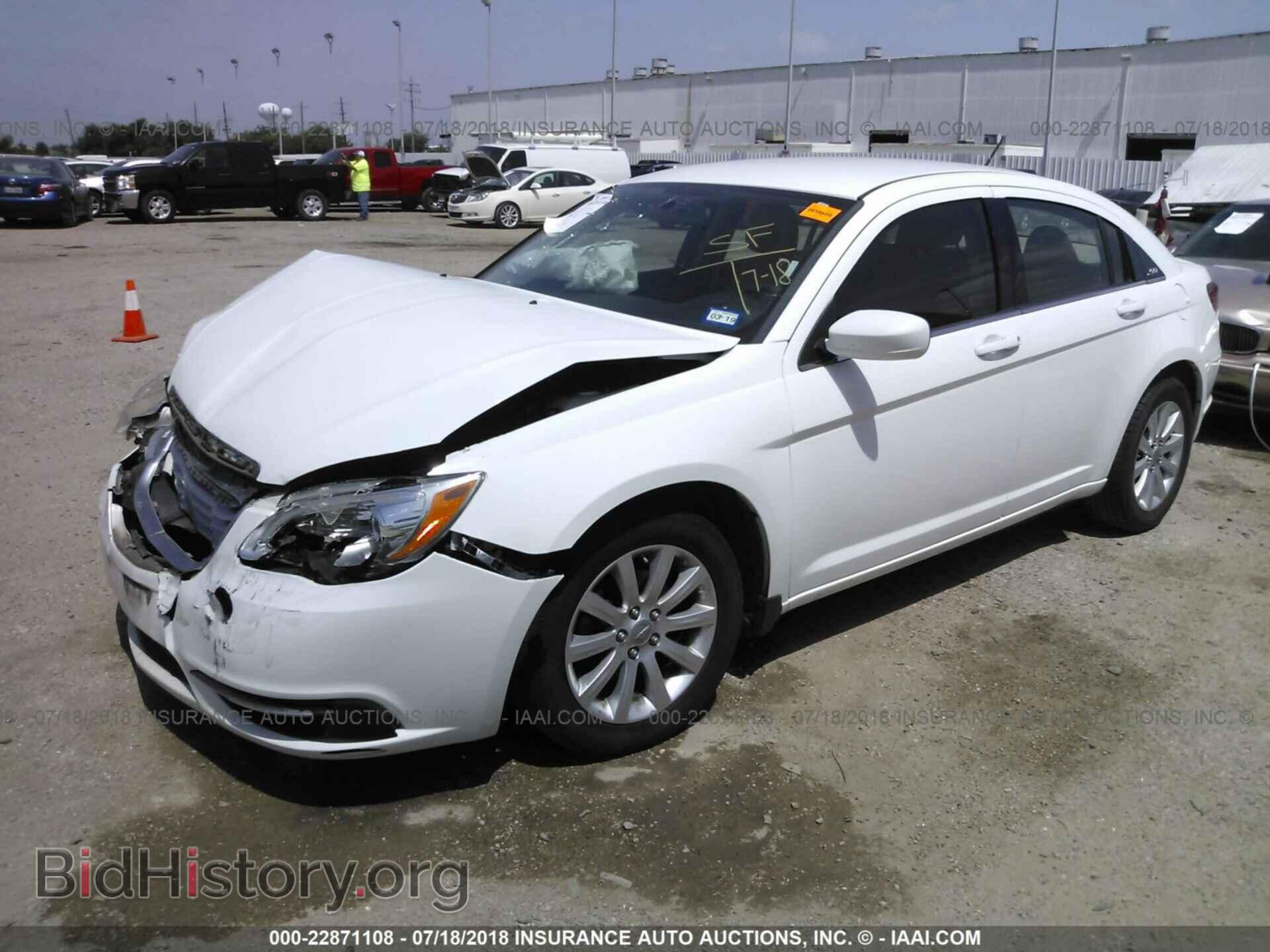 2012 Chrysler 200 - VIN: 1C3CCBBB6CN268979 - Фото 2